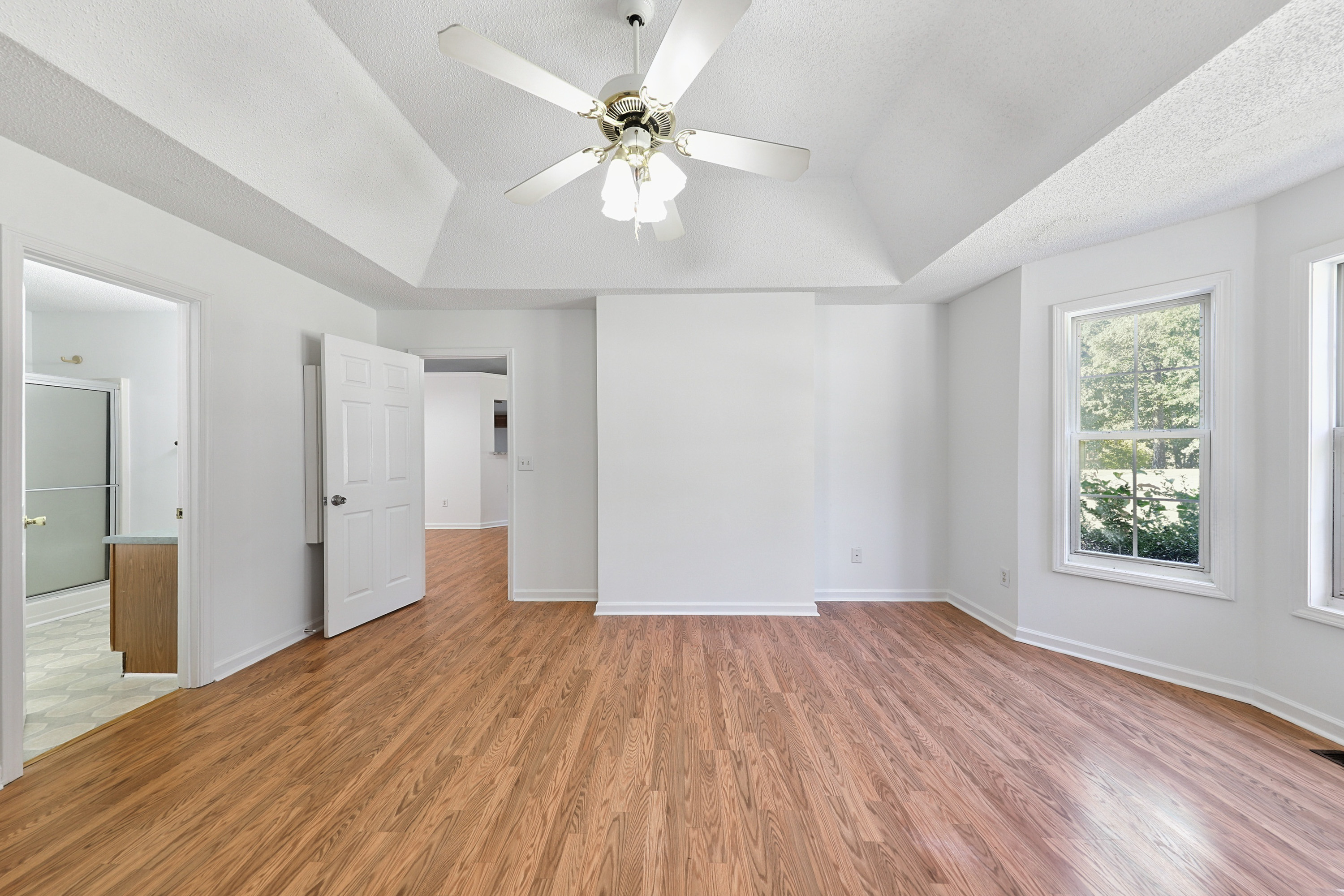 Photo 10 of 24 of 4942 Alpine Ct, Winston, GA