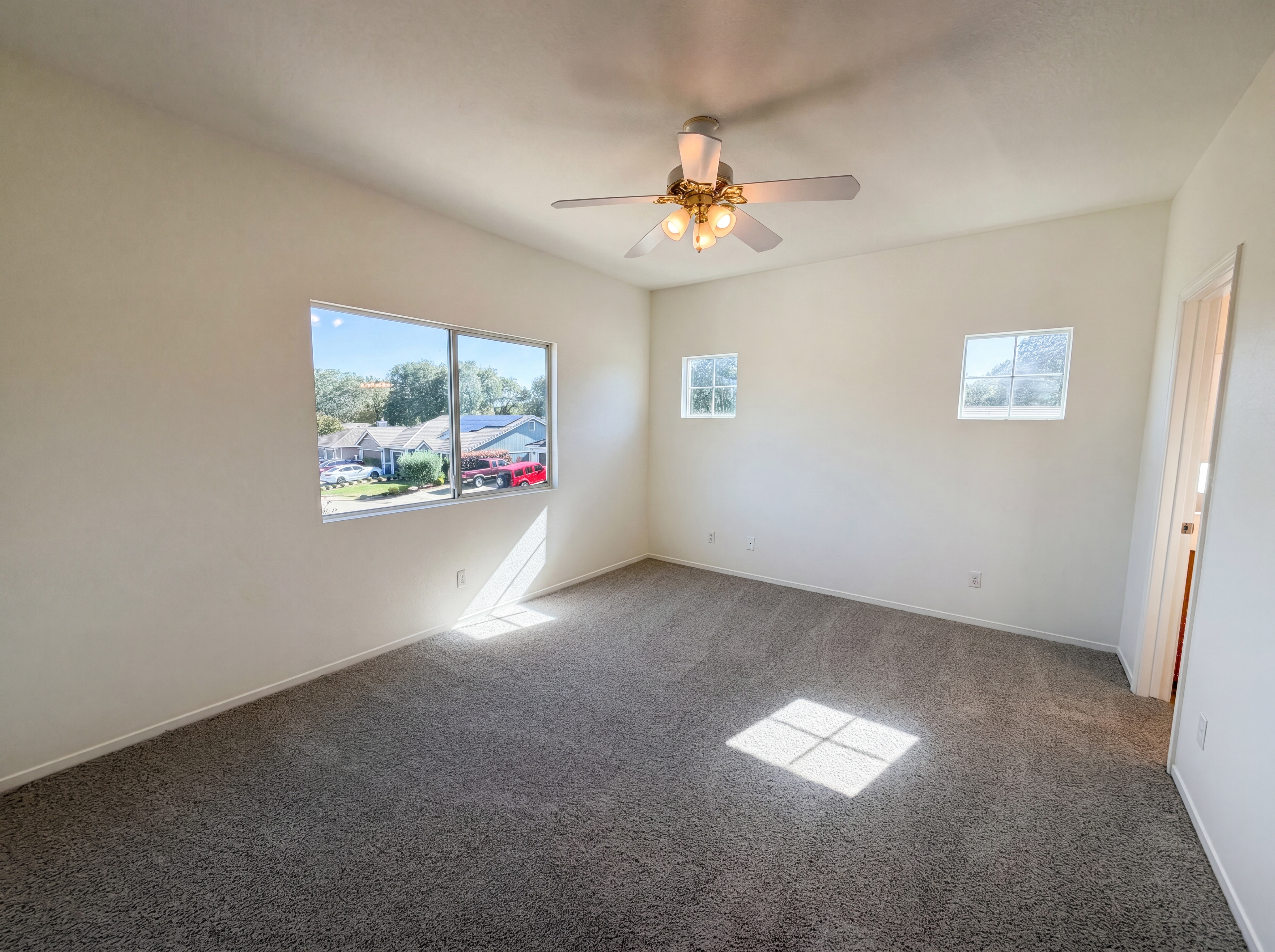 Photo 4 of 29 of 5000 Klondike Way, El Dorado Hills, CA