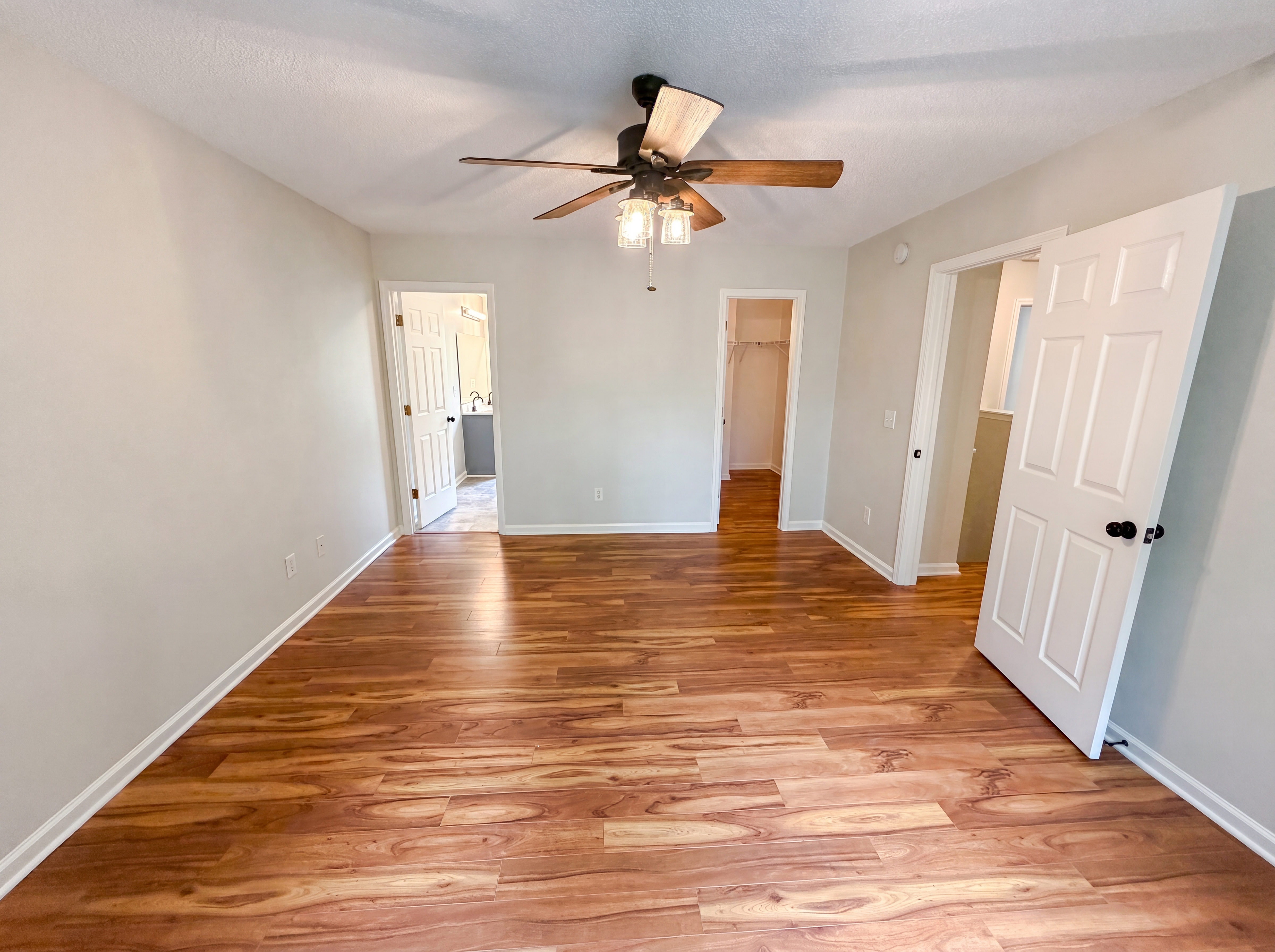 Photo 11 of 23 of 149 Smallwood Dr, Chapin, SC