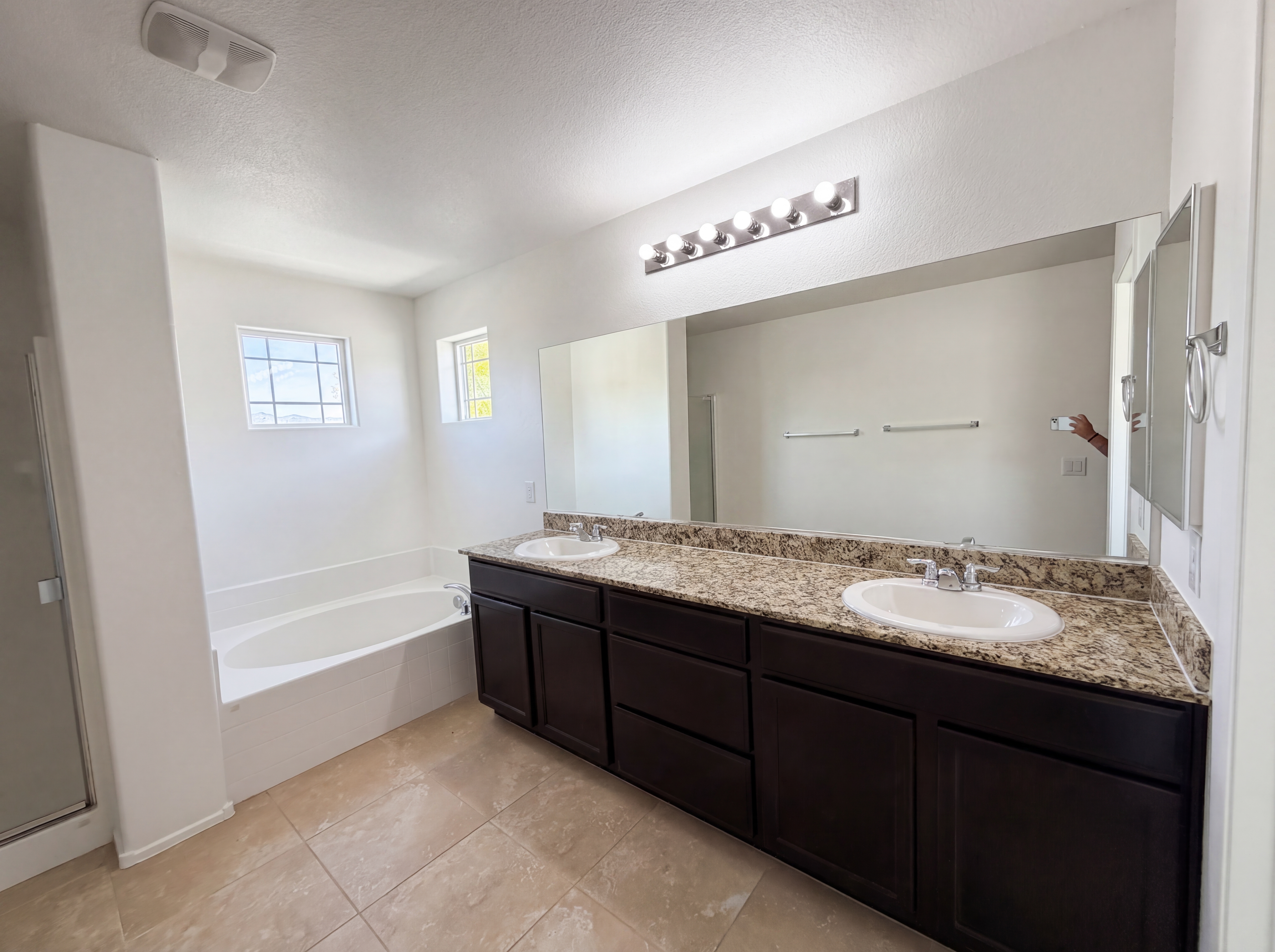 Photo 22 of 105 of 4036 White Opal St, Las Vegas, NV