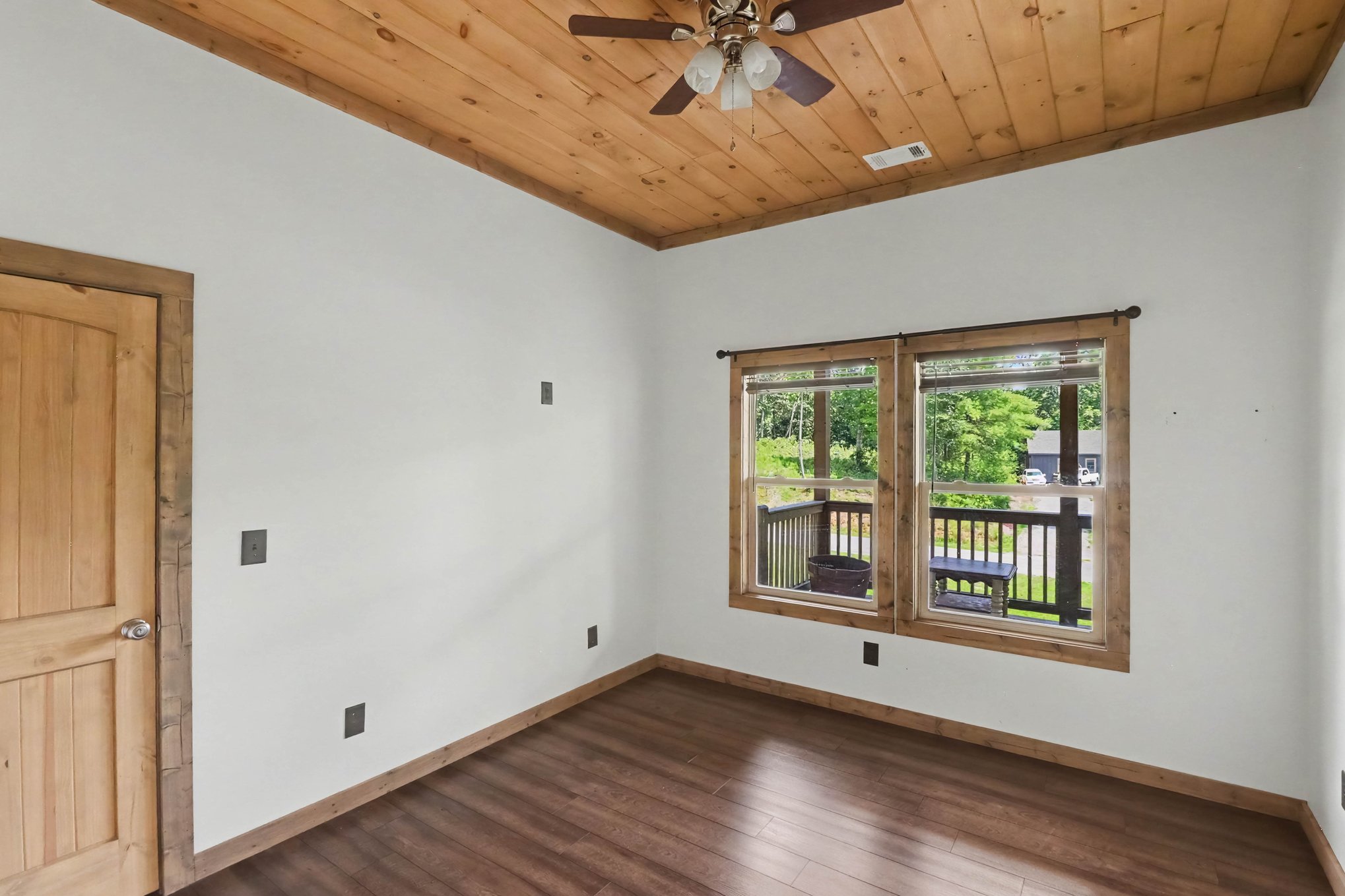 Photo 11 of 16 of 78 Lake Top Ln, Ellijay, GA