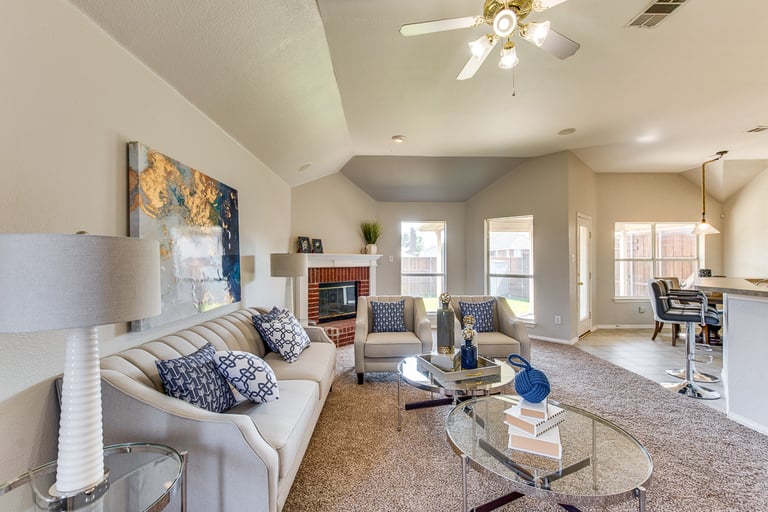 Photo 5 of 33 - 1710 Barton Springs Ct, Allen, TX 75002