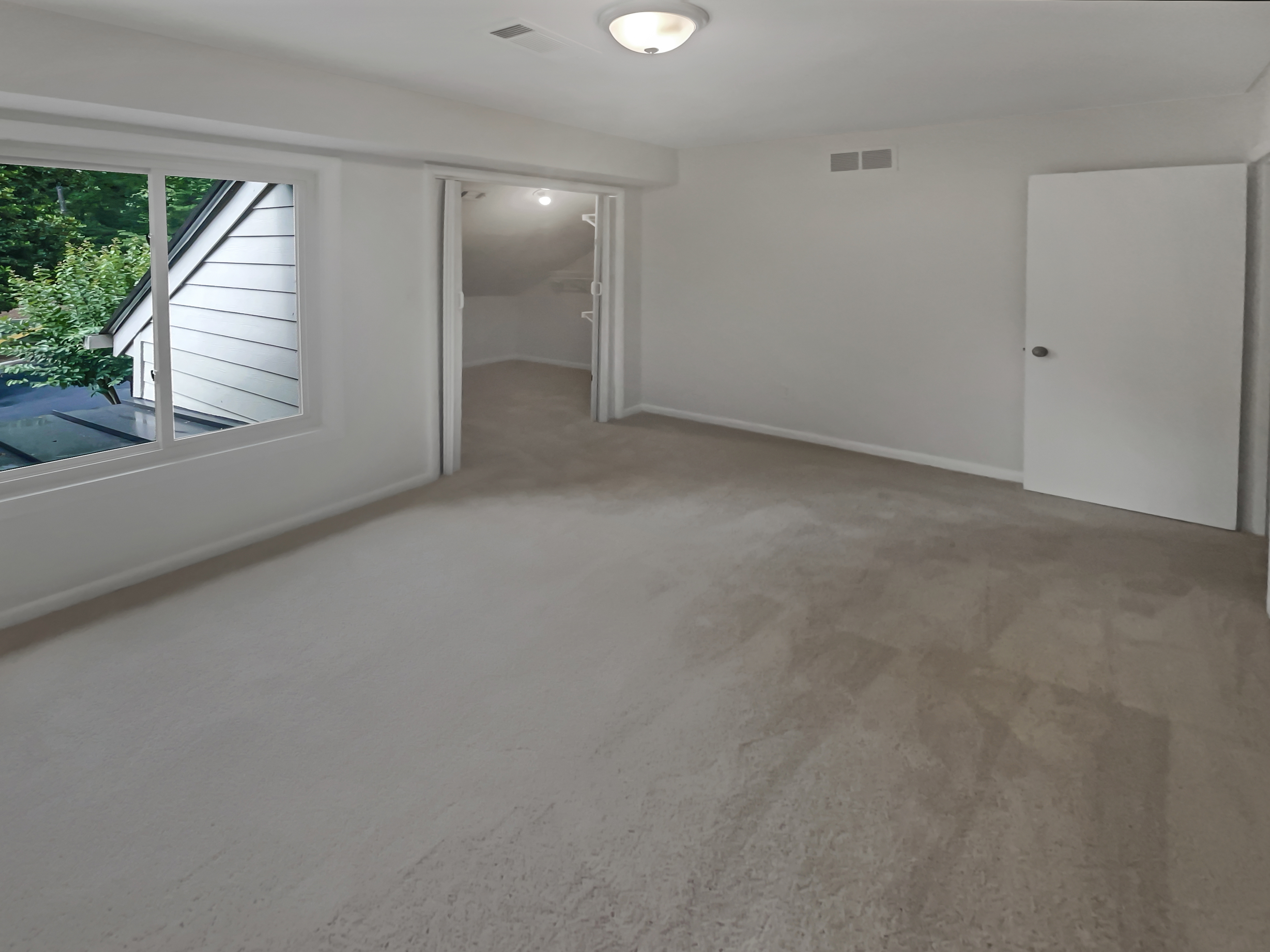 Photo 13 of 18 of 3510 Stonewall Pl SE, Atlanta, GA