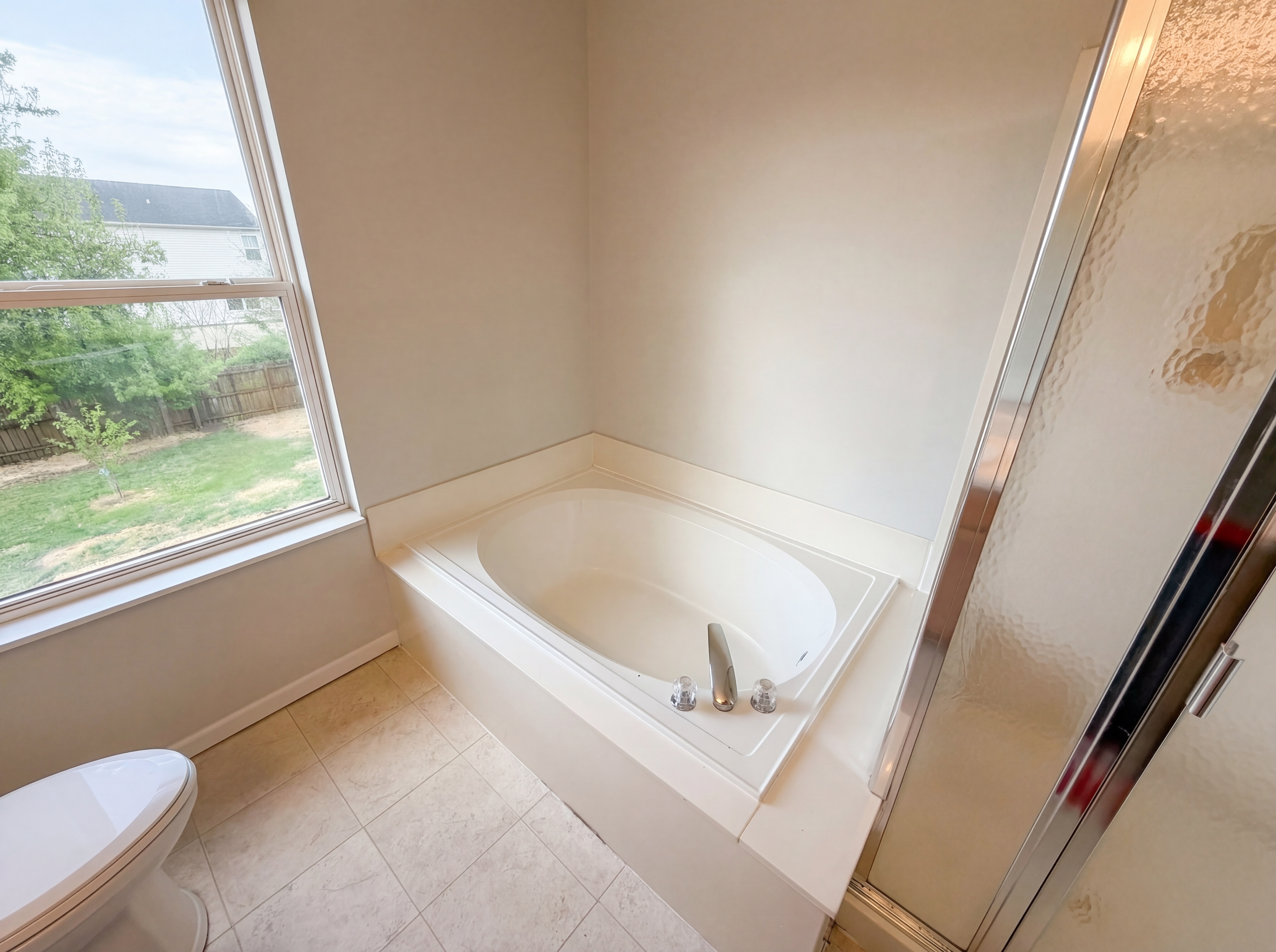 Photo 17 of 28 of 8911 Alto Way, Indianapolis, IN