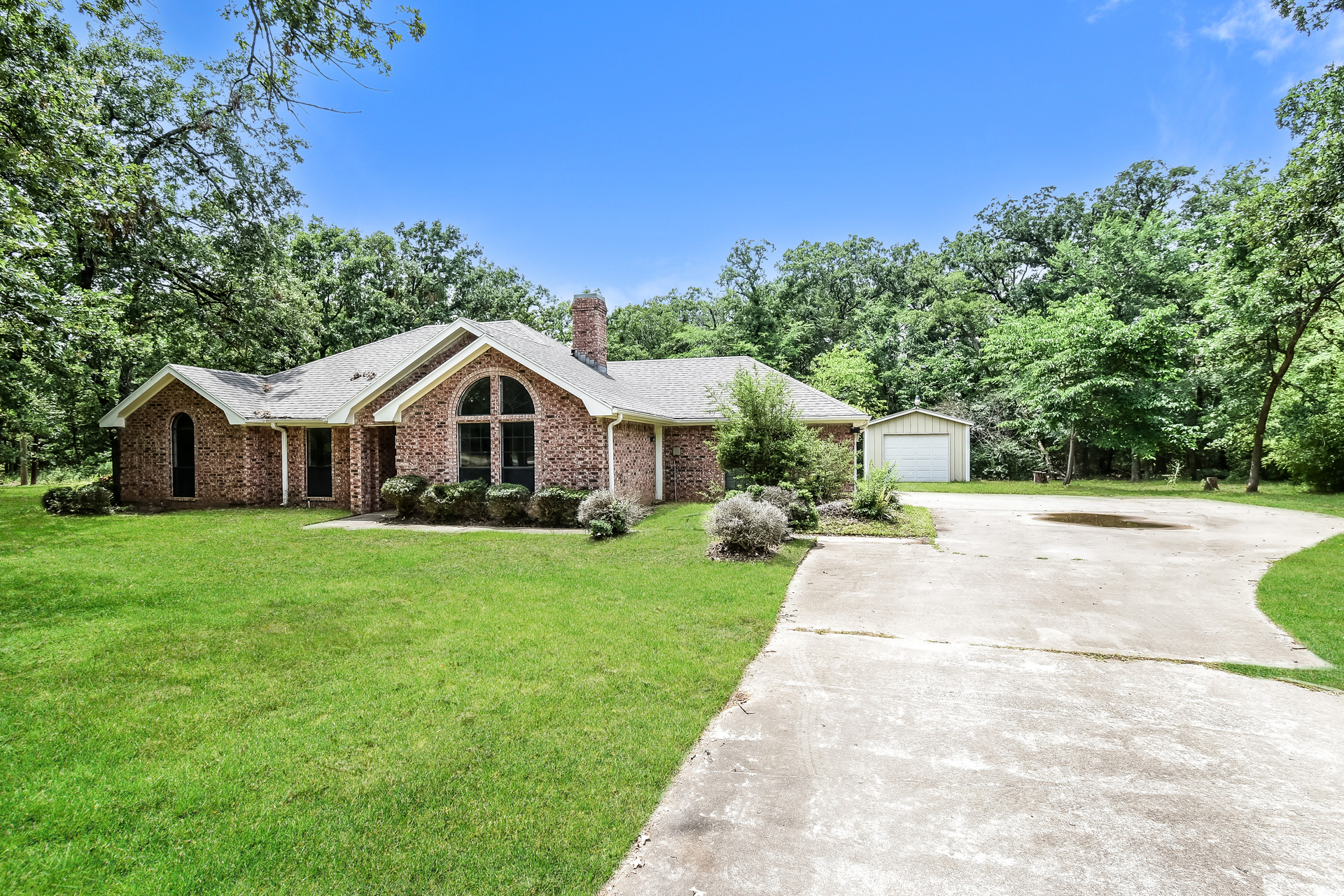 Photo 6 of 21 of 320 33rd St SW, Paris, TX