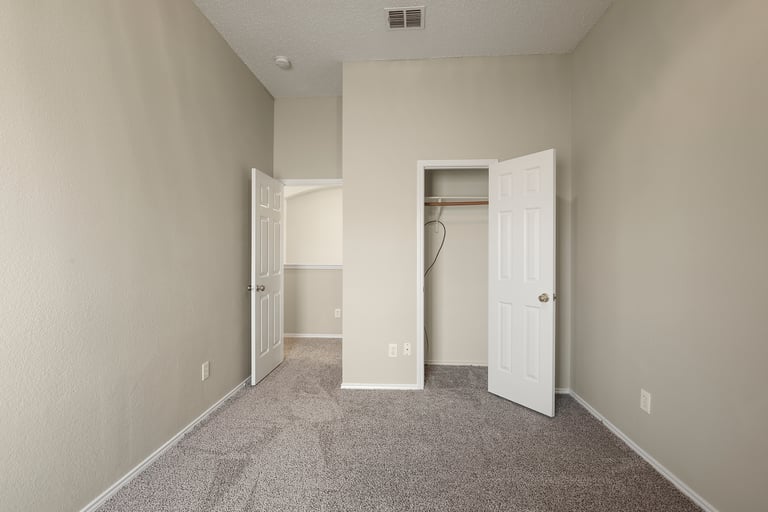 Photo 21 of 32 - 3553 Sedona Dr, Grand Prairie, TX 75052