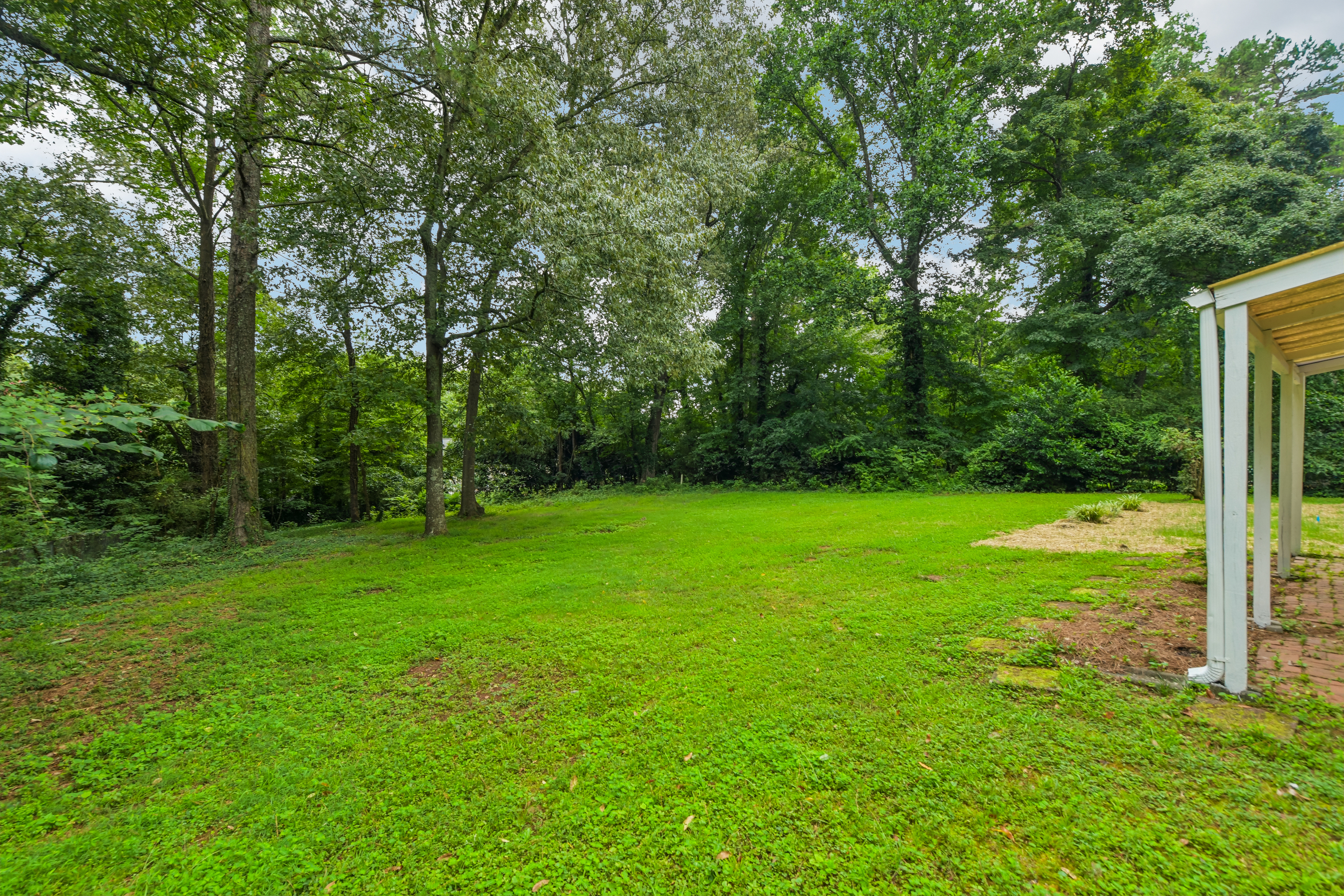 Photo 35 of 38 of 714 Continental Dr, Lawrenceville, GA