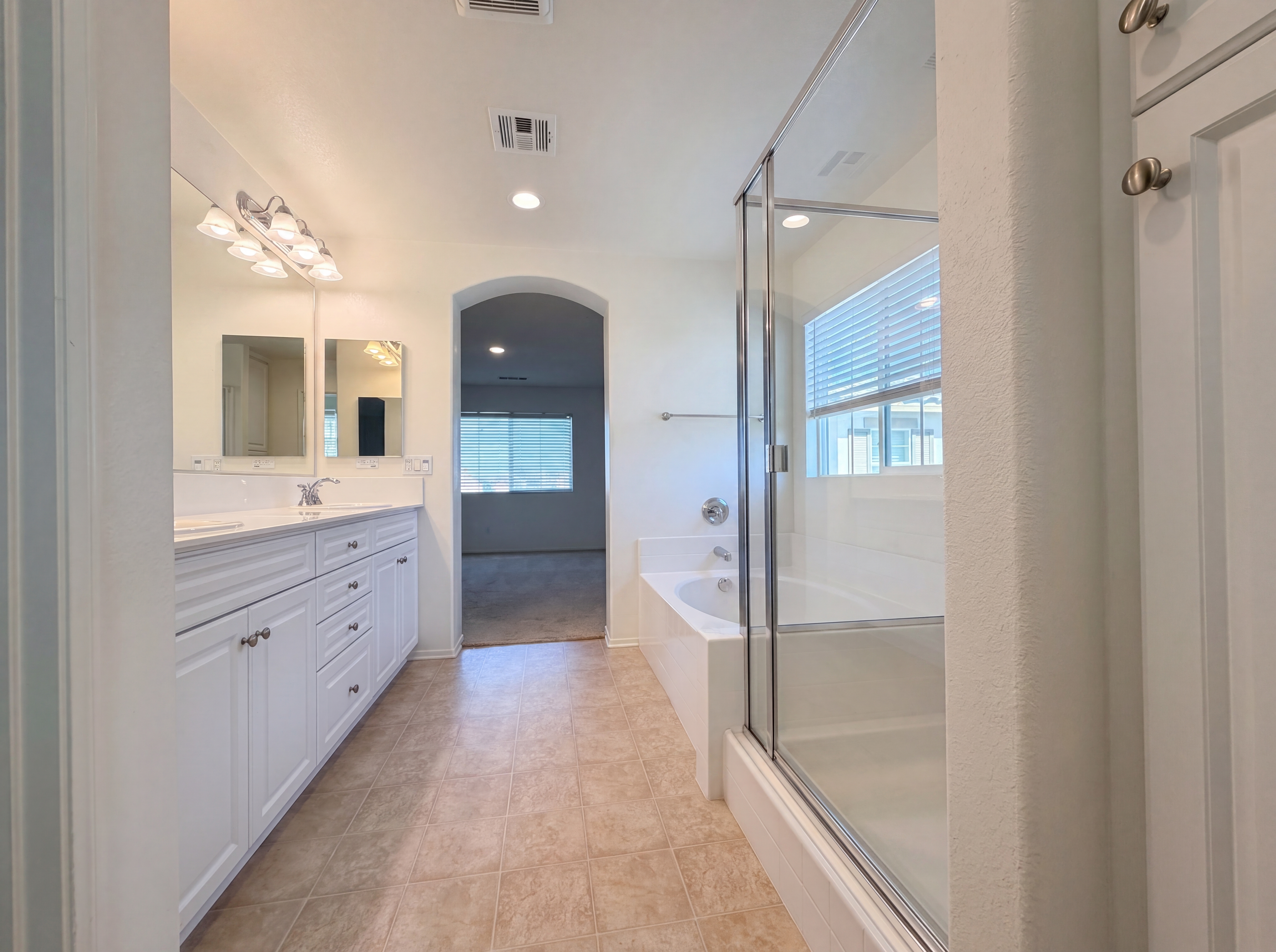 Photo 20 of 34 of 15110 Paseo Verde Pl, Victorville, CA