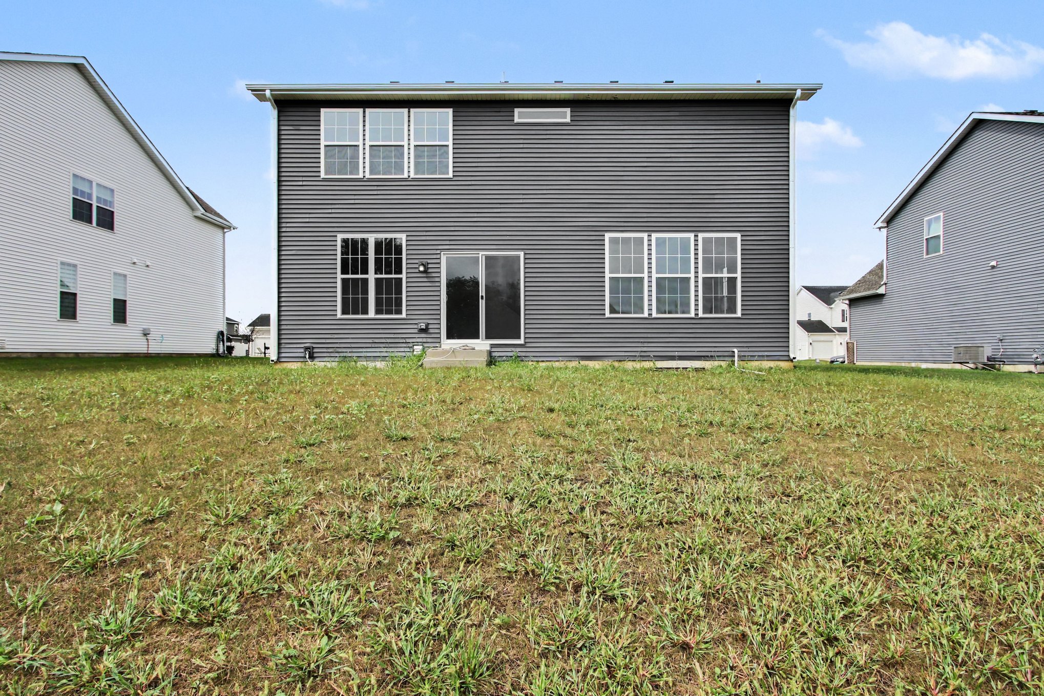 Photo 5 of 19 of 11453 Clyde Dr, Crown Point, IN