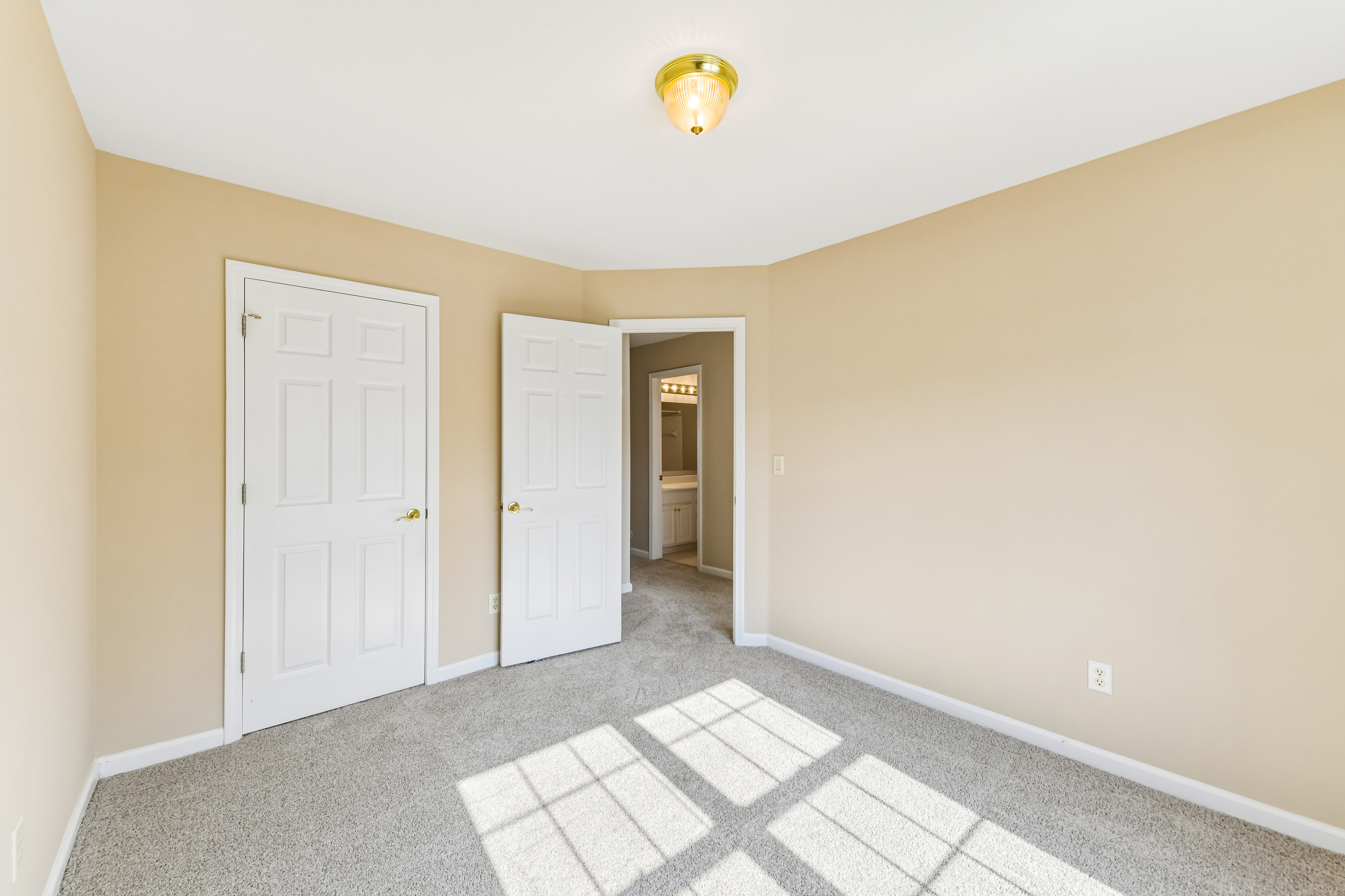 Photo 7 of 44 of 731 Goldenrod Way, Norcross, GA