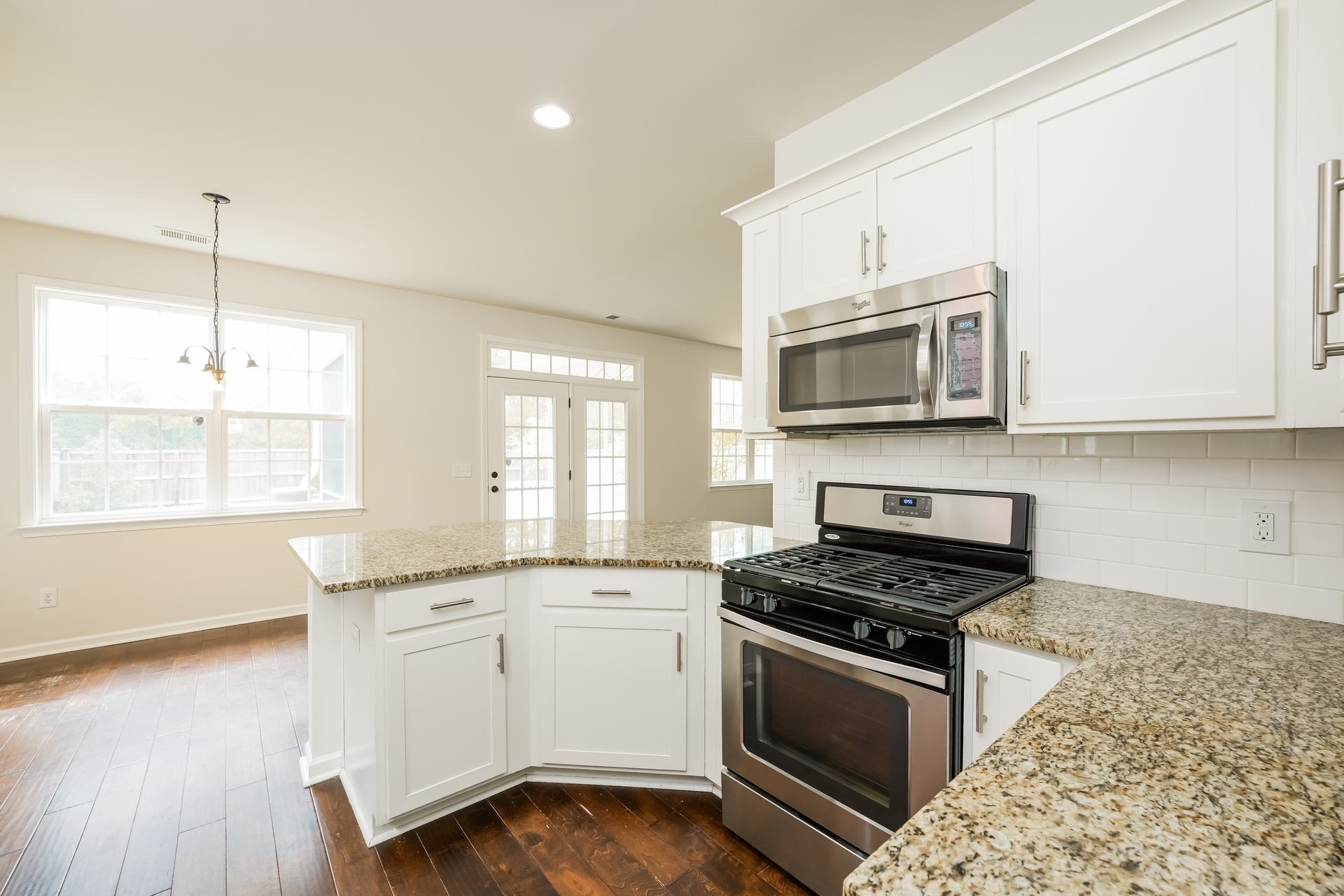 Photo 11 of 22 of 319 Whispering Breeze Ln, Summerville, SC