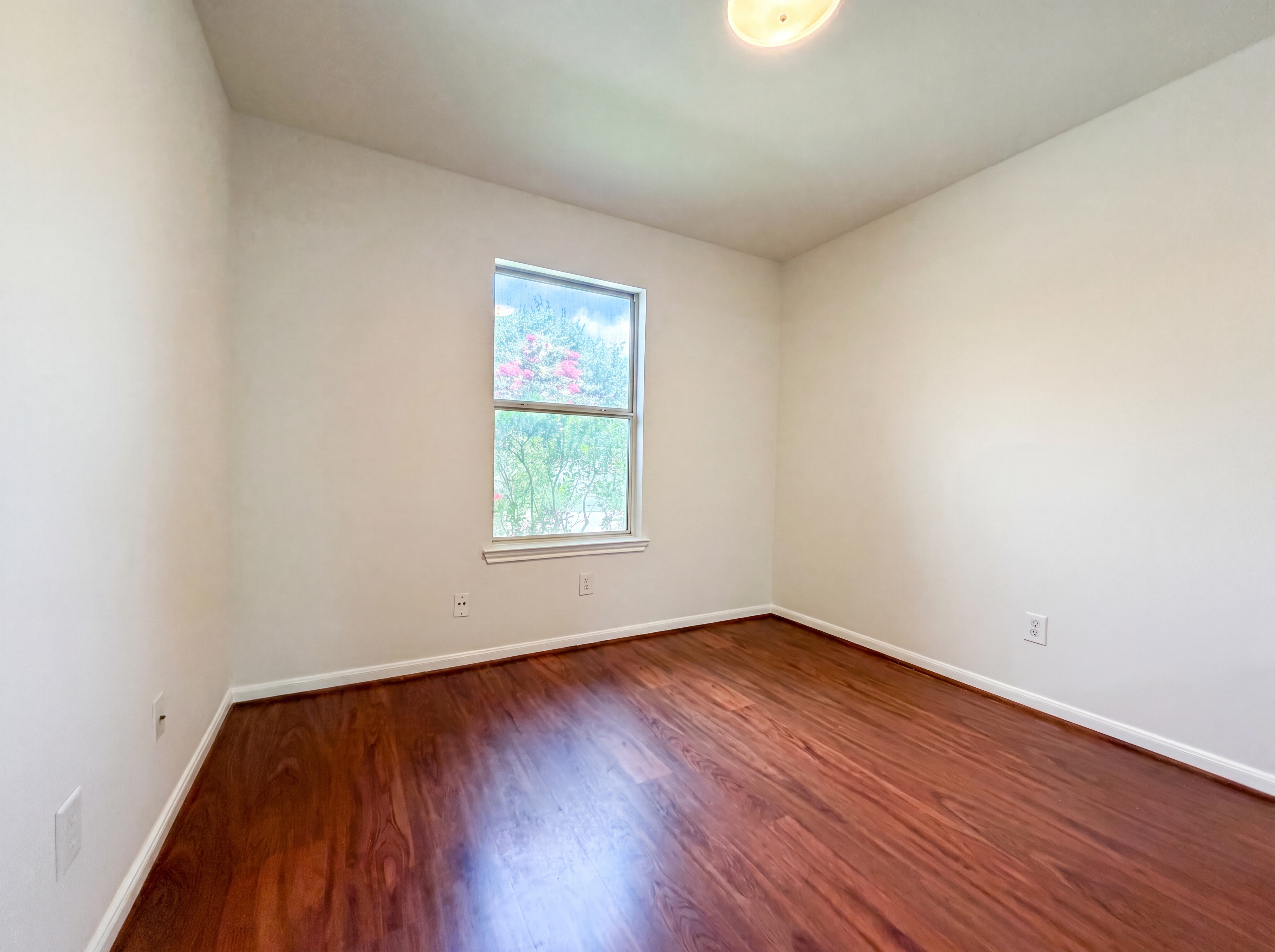 Photo 9 of 20 of 2646 Skyview Trace Ct, Houston, TX