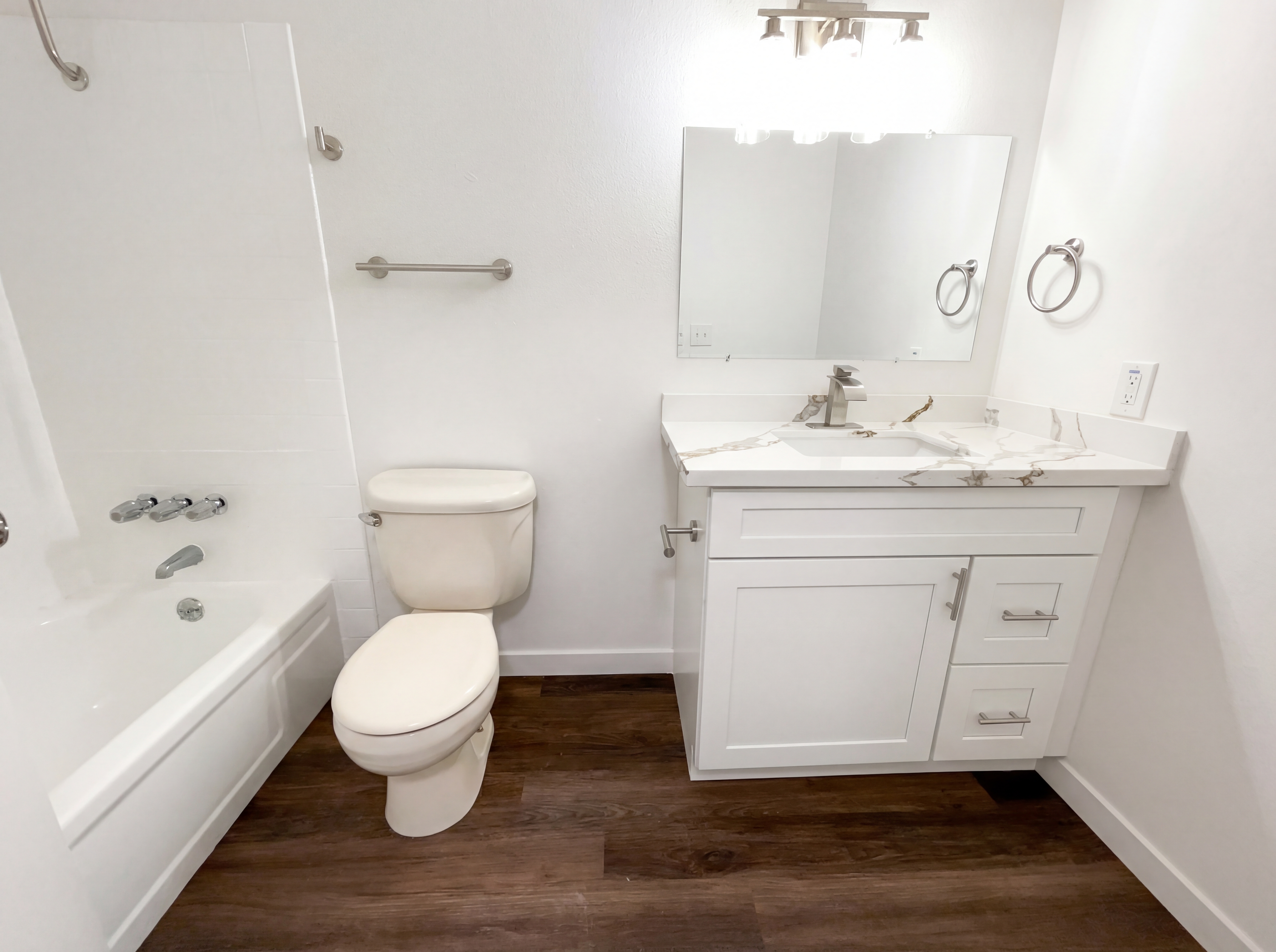 Photo 6 of 25 of 6478 Creston Ave, Las Vegas, NV
