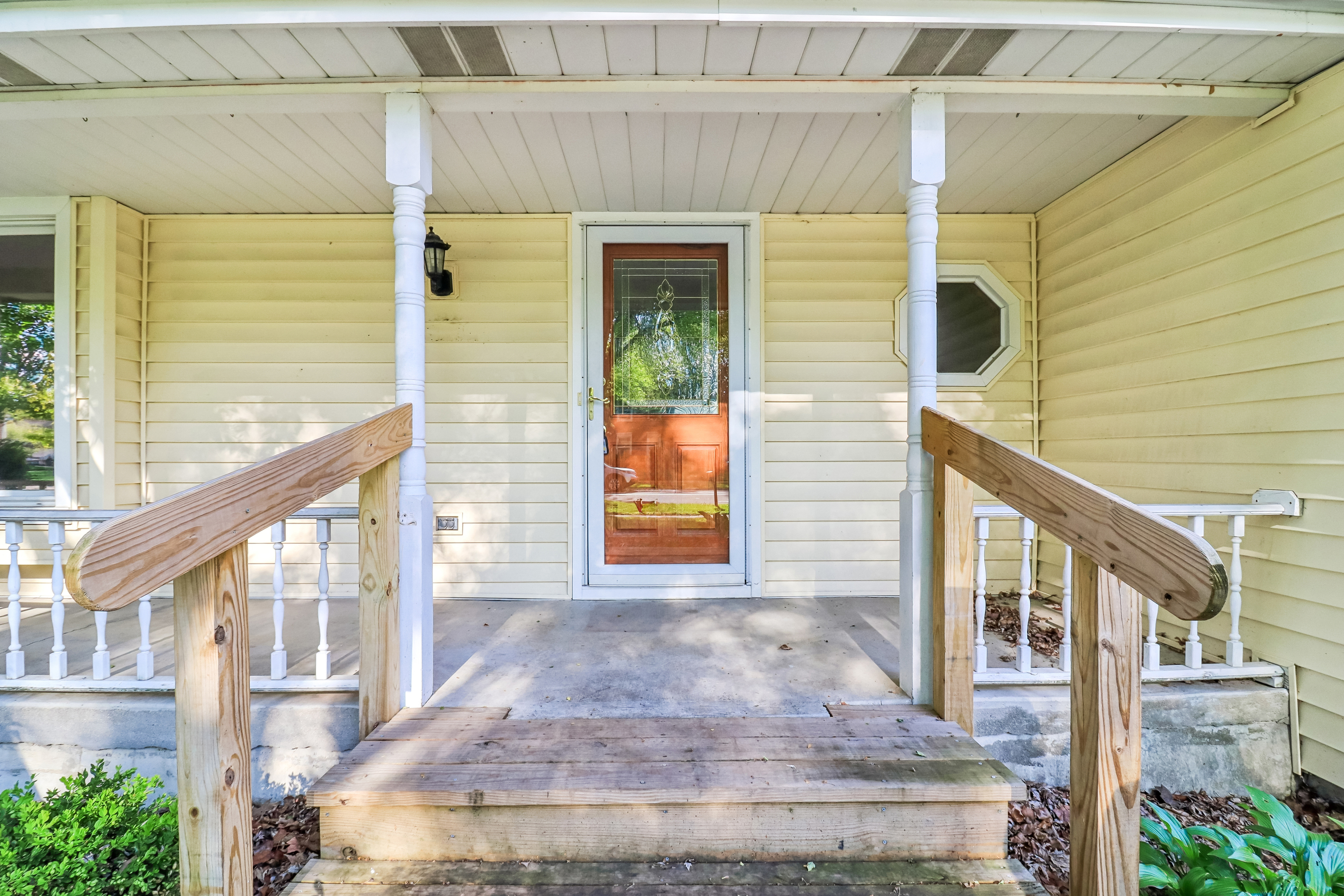 Photo 13 of 41 of 733 Buttonwood Cir, Naperville, IL