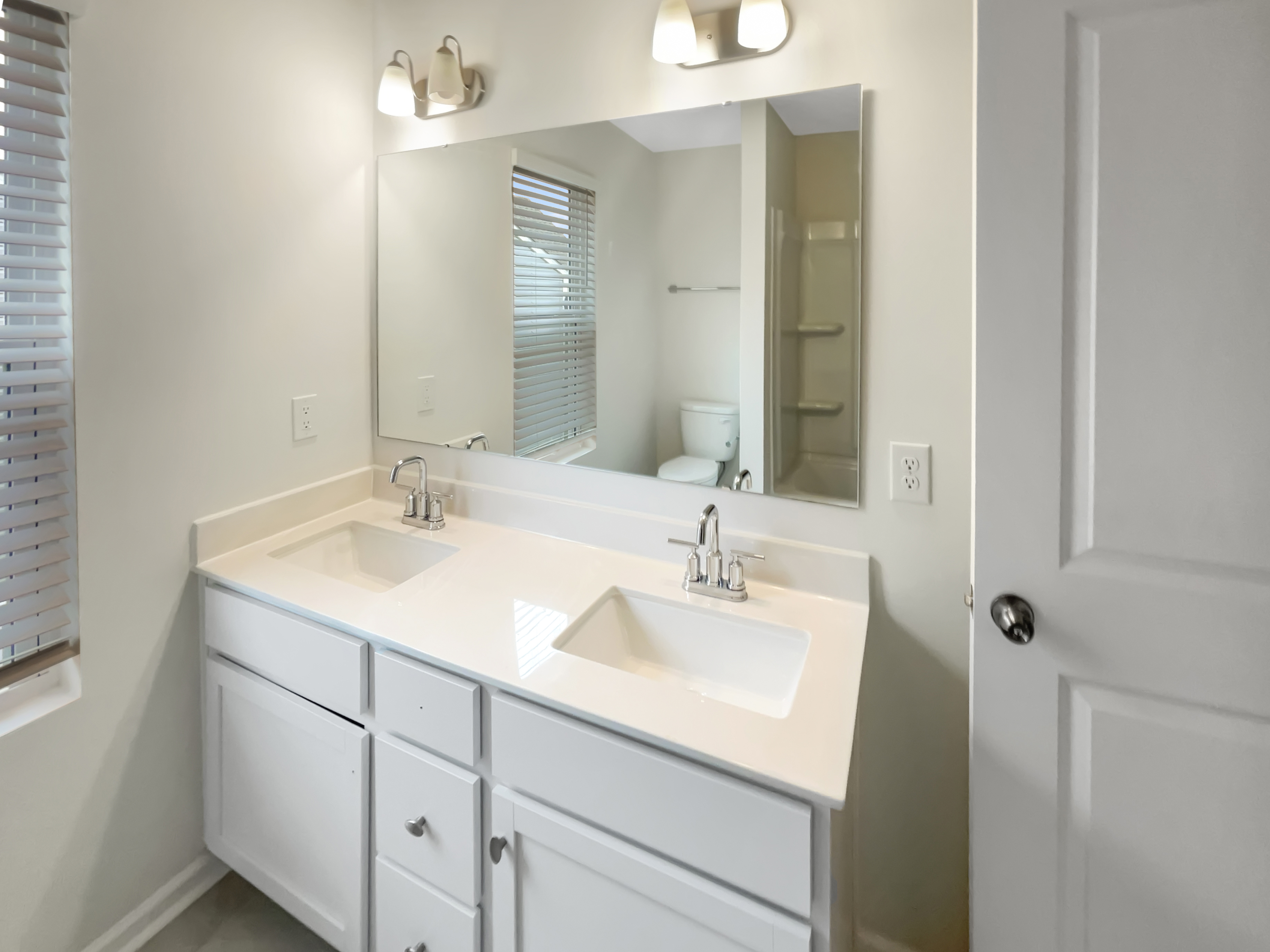 Photo 19 of 24 of 4023 Aster Point Ct, Pfafftown, NC