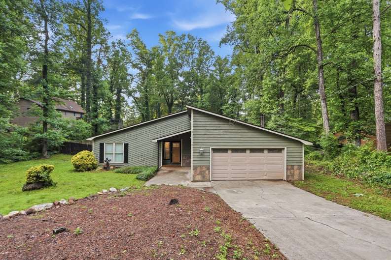Property photo 1 of 1485 Barrier Rd