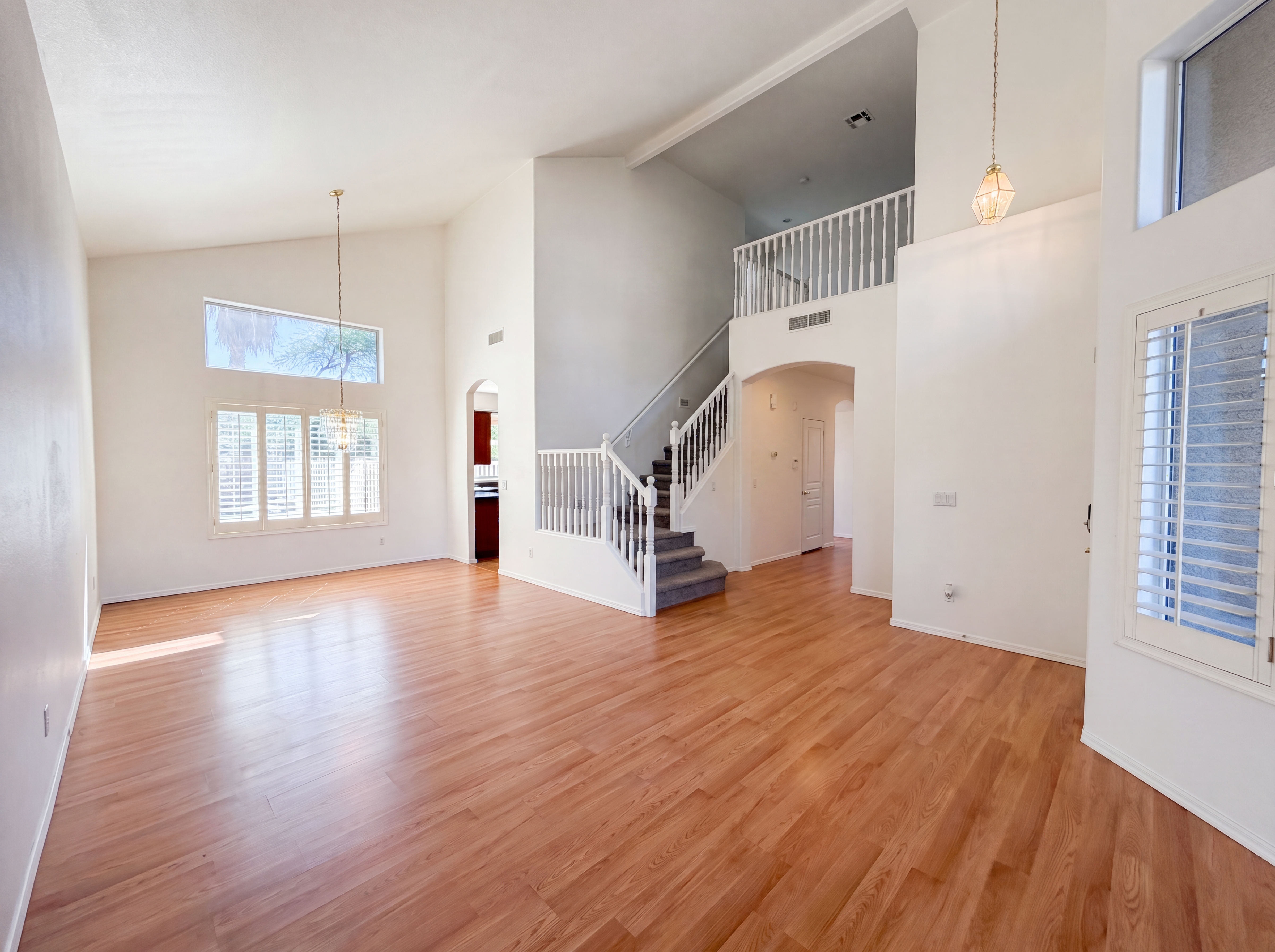 Photo 6 of 38 of 2133 S Nielson St, Gilbert, AZ