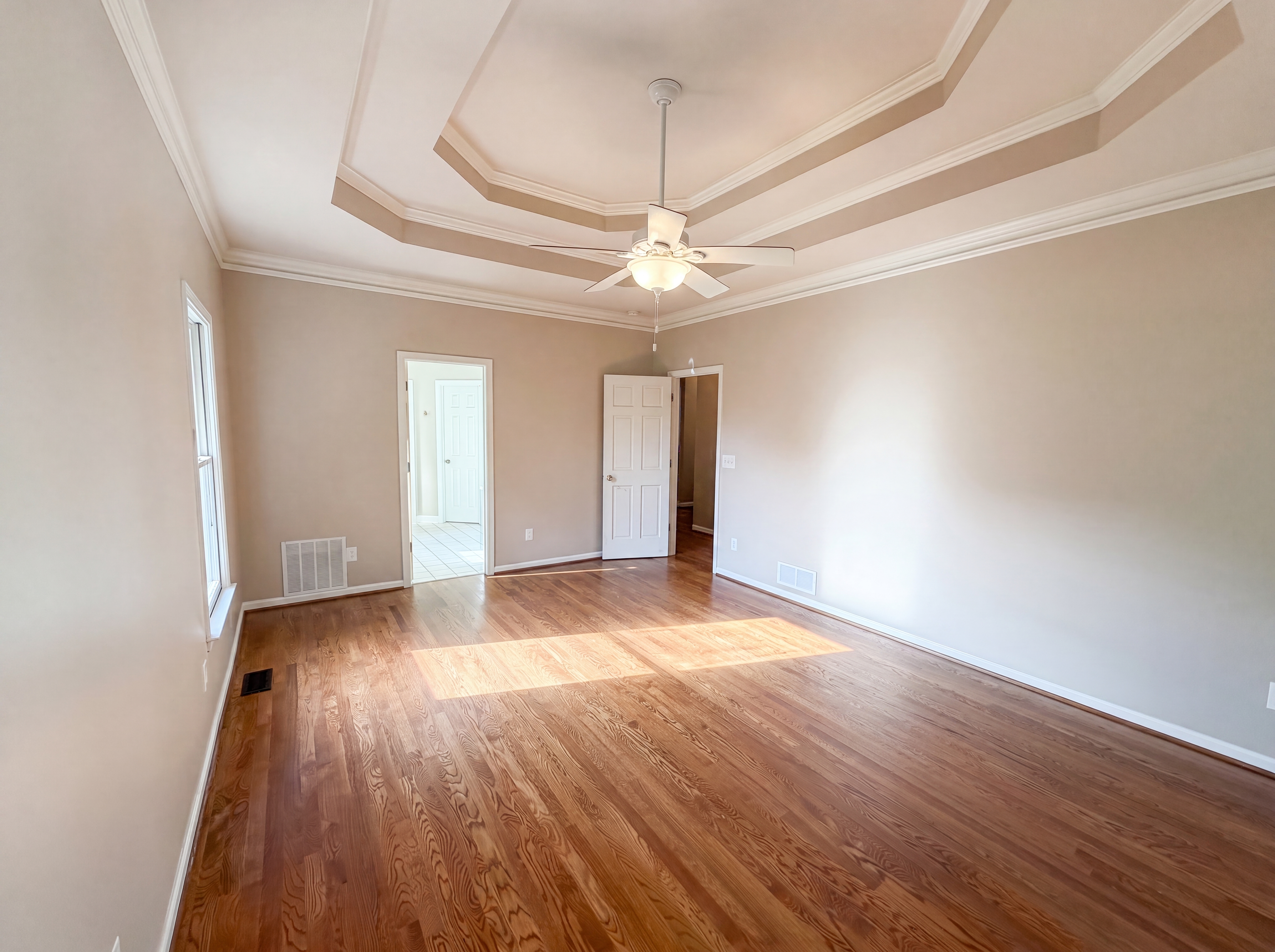Photo 10 of 34 of 2299 Camden Dr SW, Marietta, GA