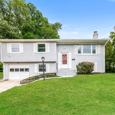Property photo 1 of 13449 Nascoby Ln