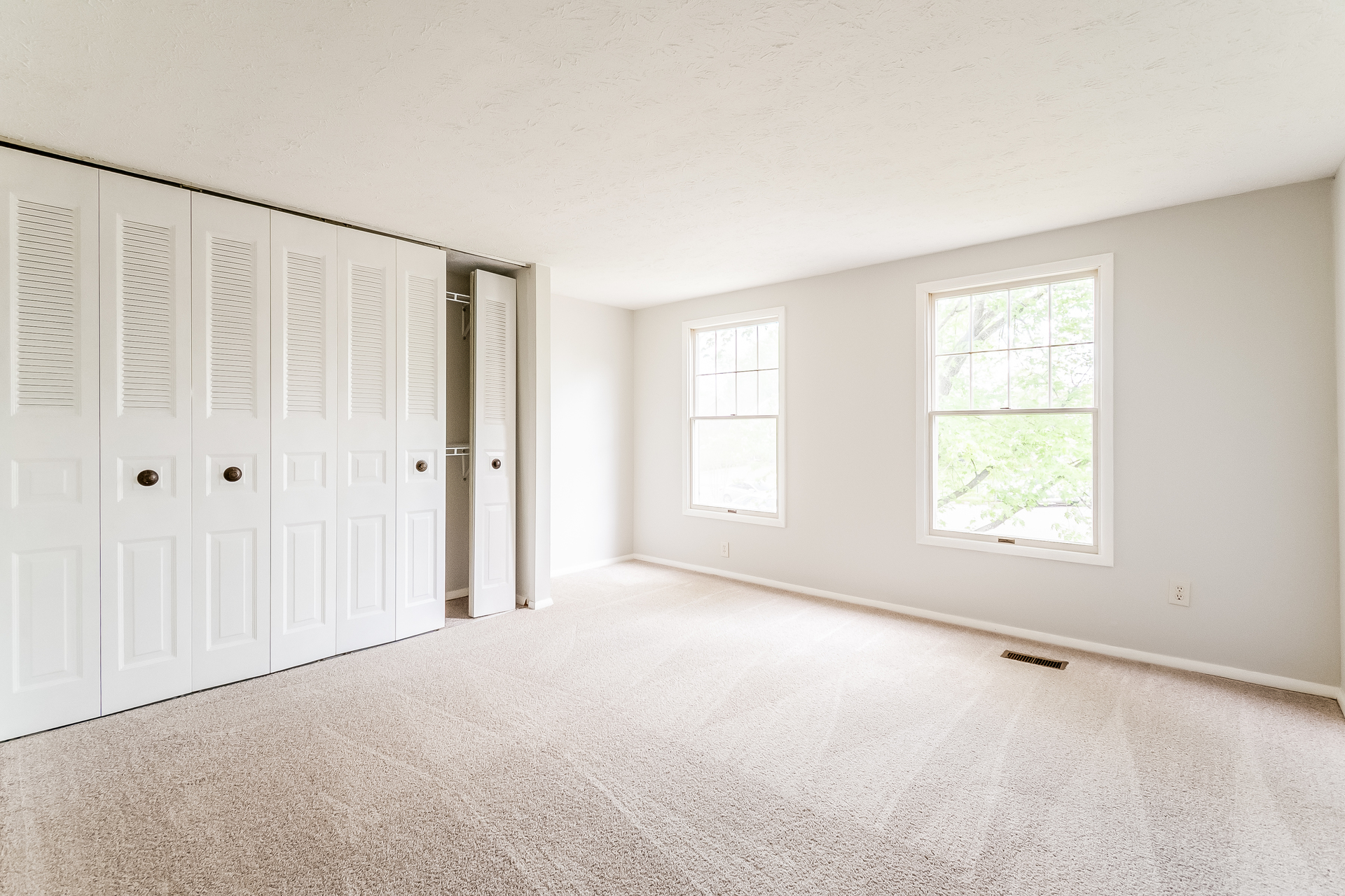 Photo 12 of 22 of 9908 Rickover Ct, Manassas, VA