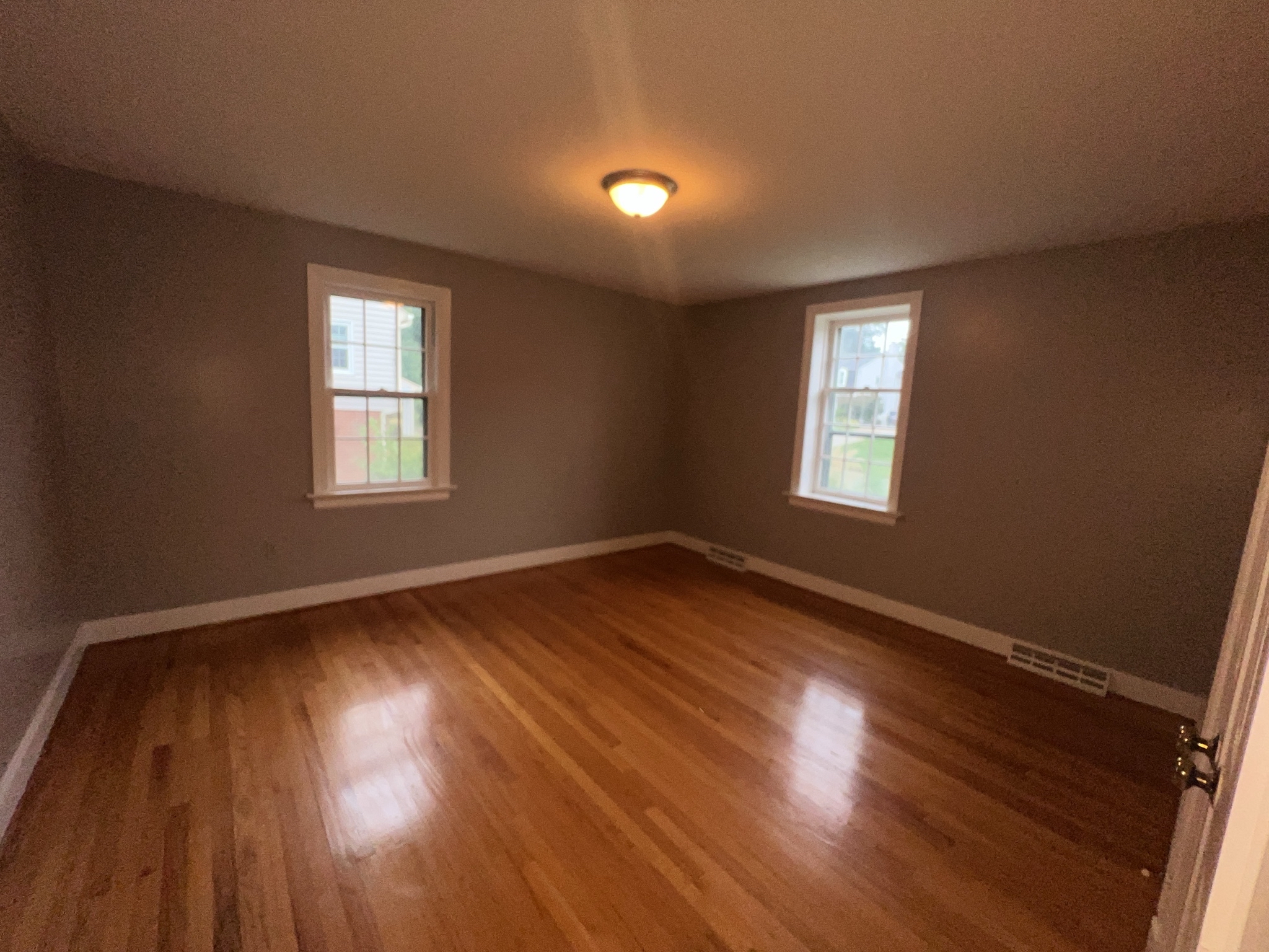 Photo 15 of 29 of 1600 Donora Ct, Henrico, VA