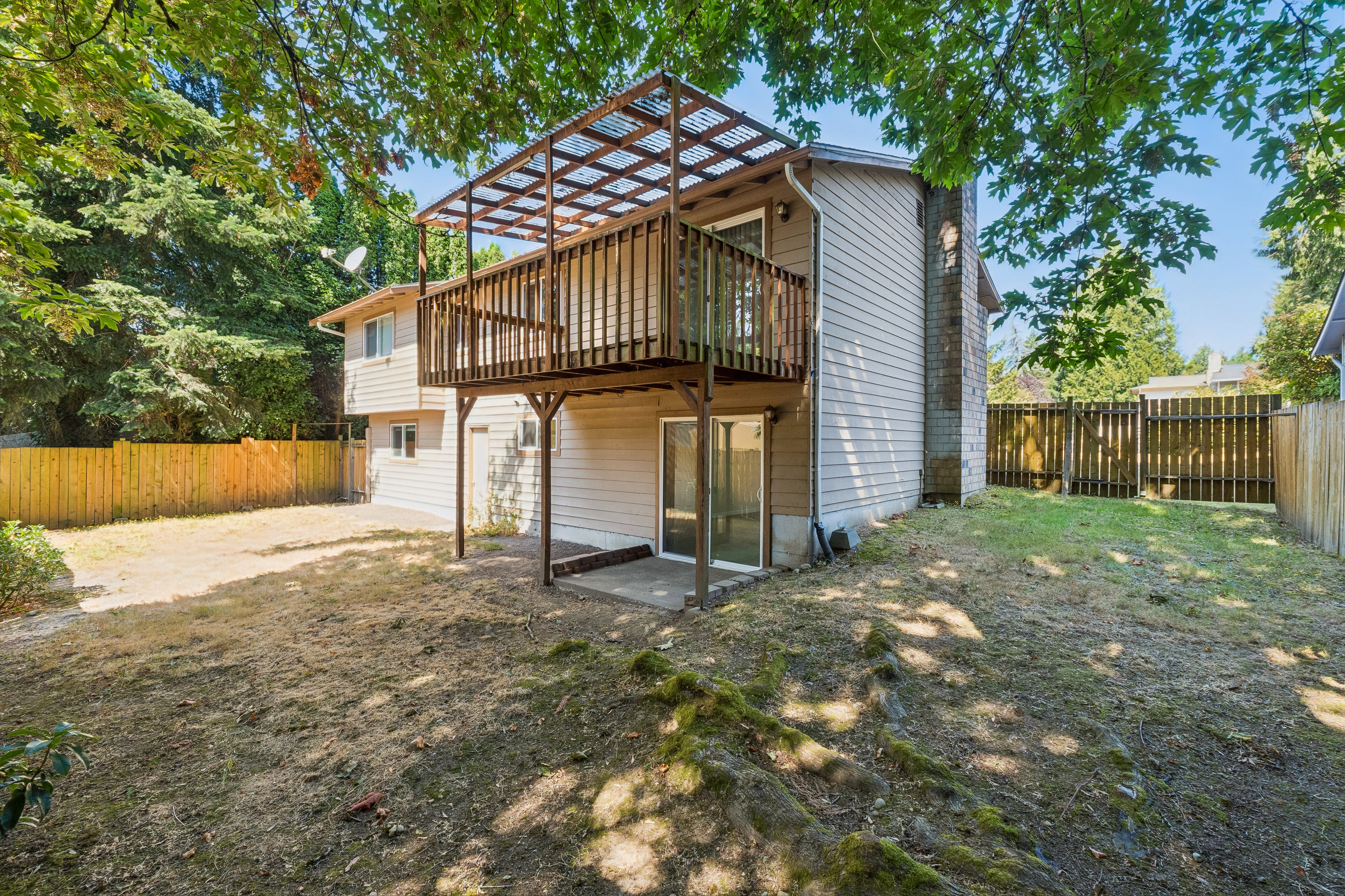 Photo 32 of 35 of 11125 NE 129th St, Kirkland, WA