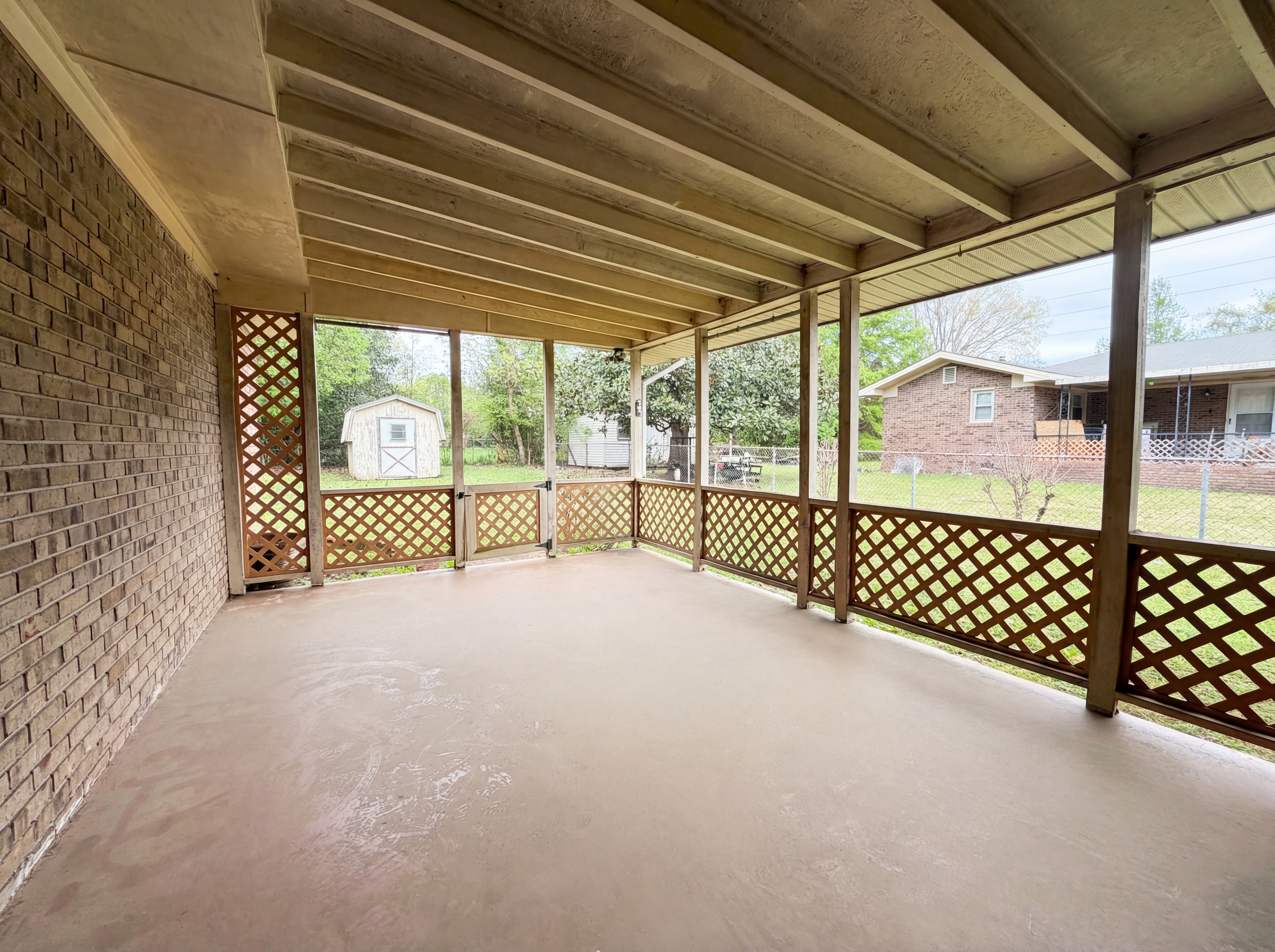 Photo 25 of 28 of 214 Cornell Dr, Warner Robins, GA
