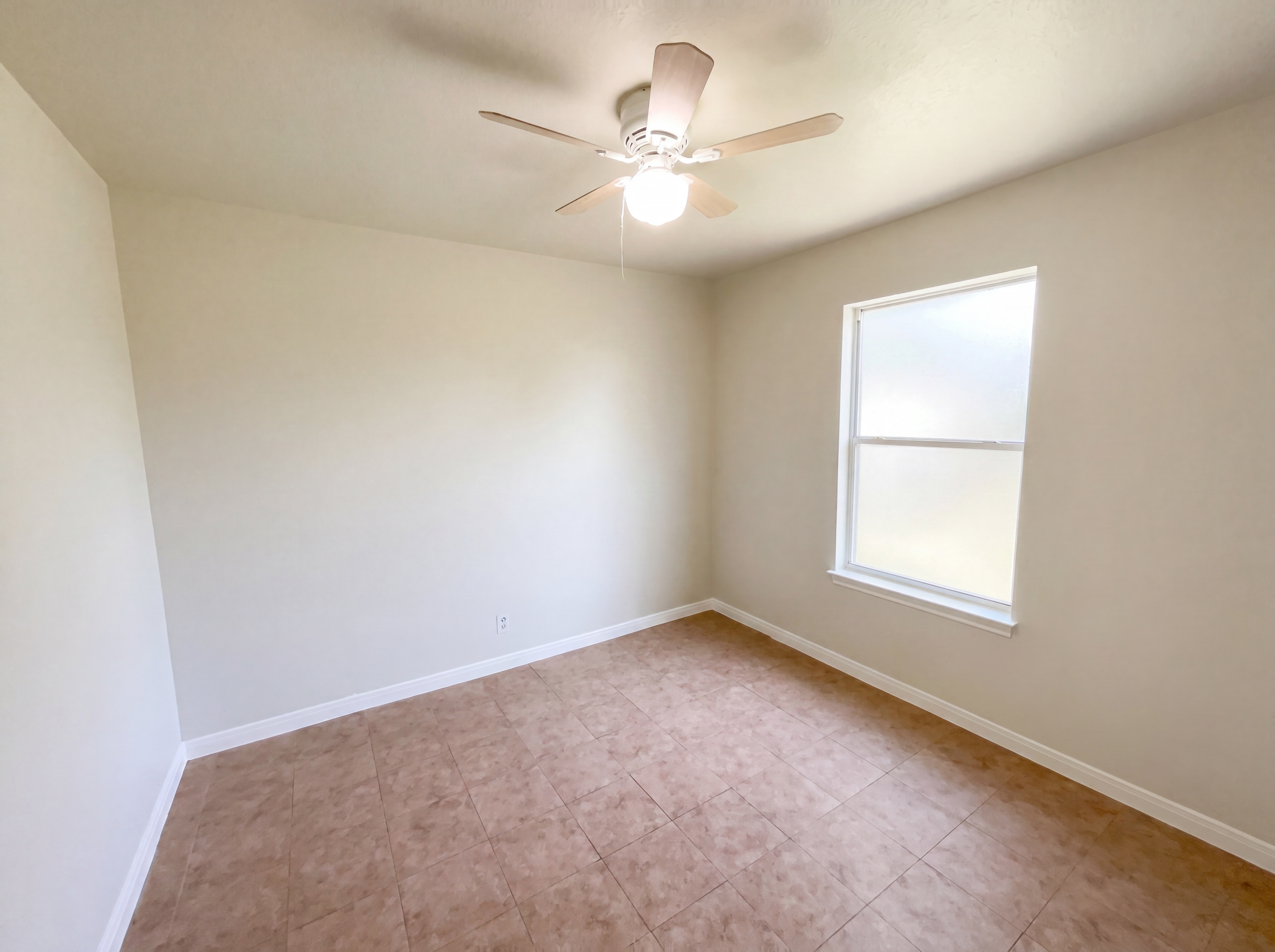 Photo 10 of 17 of 236 Lawton St, San Antonio, TX