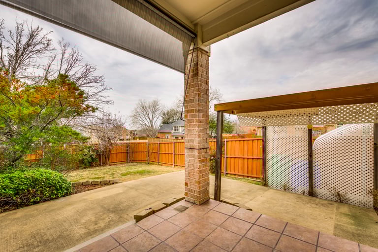 Photo 25 of 26 - 2251 Dallas Dr, Carrollton, TX 75006