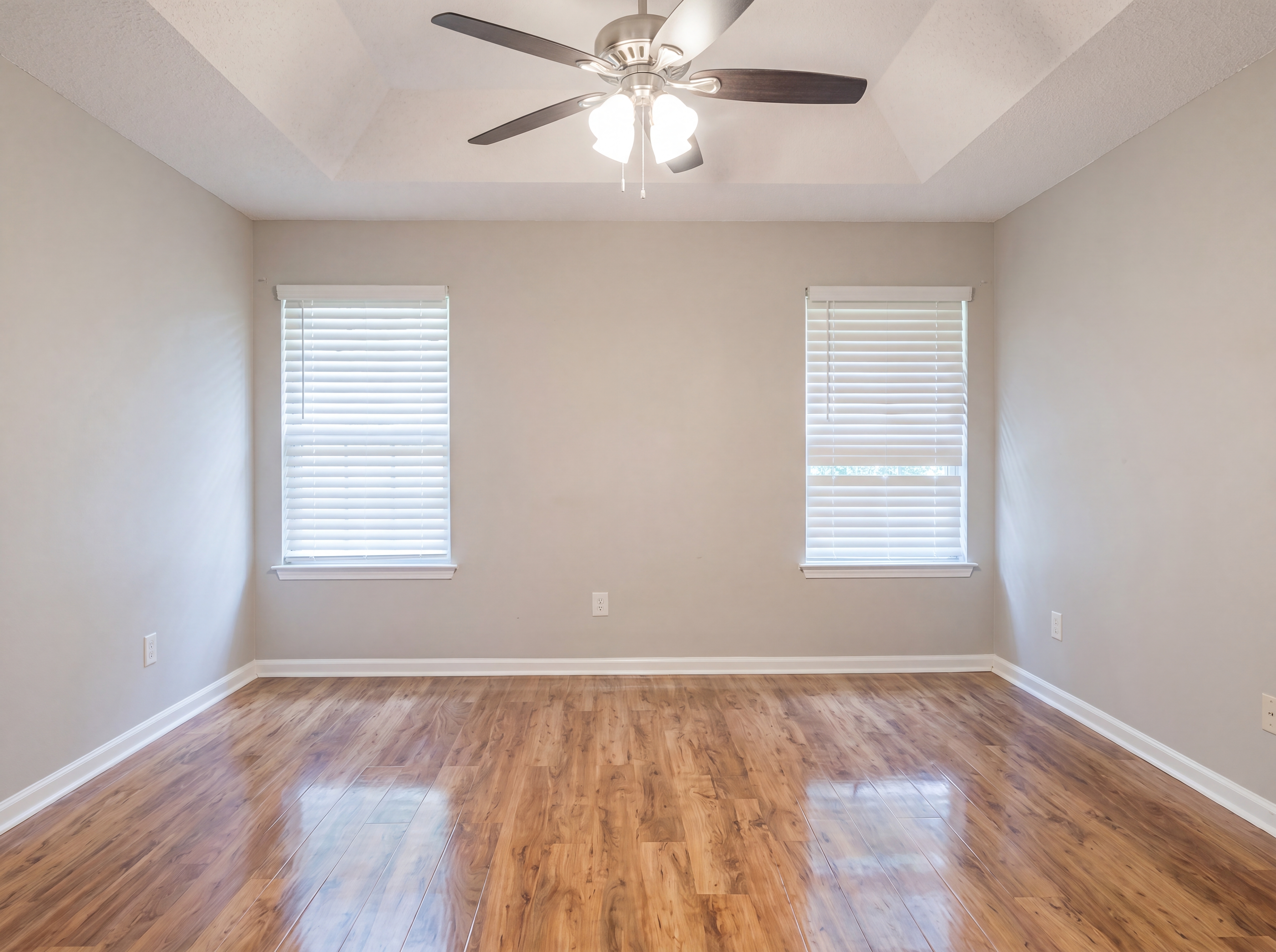 Photo 4 of 19 of 3167 River Oak Rd, Decatur, GA
