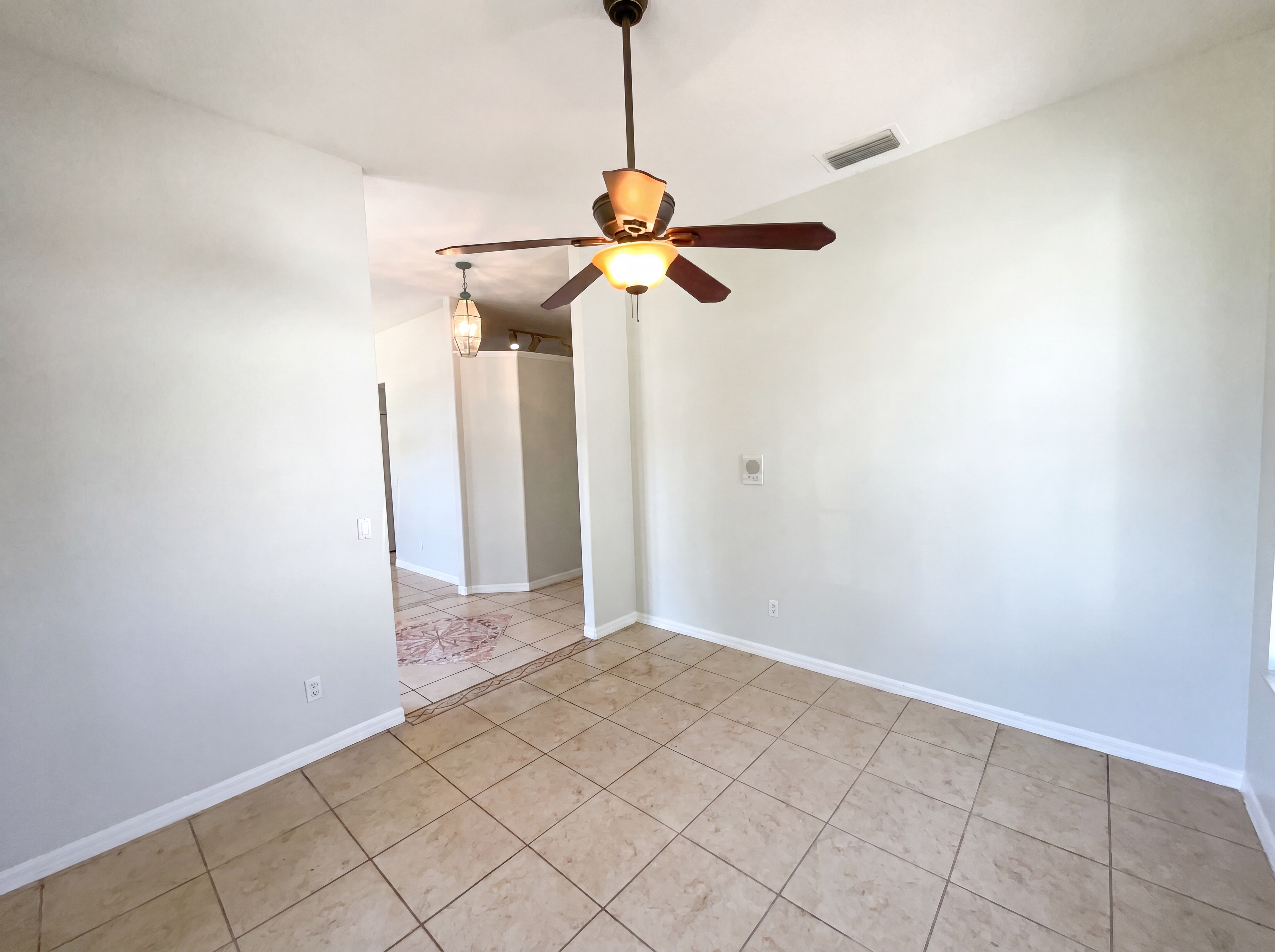 Photo 10 of 35 of 62 Cordona Dr, Kissimmee, FL