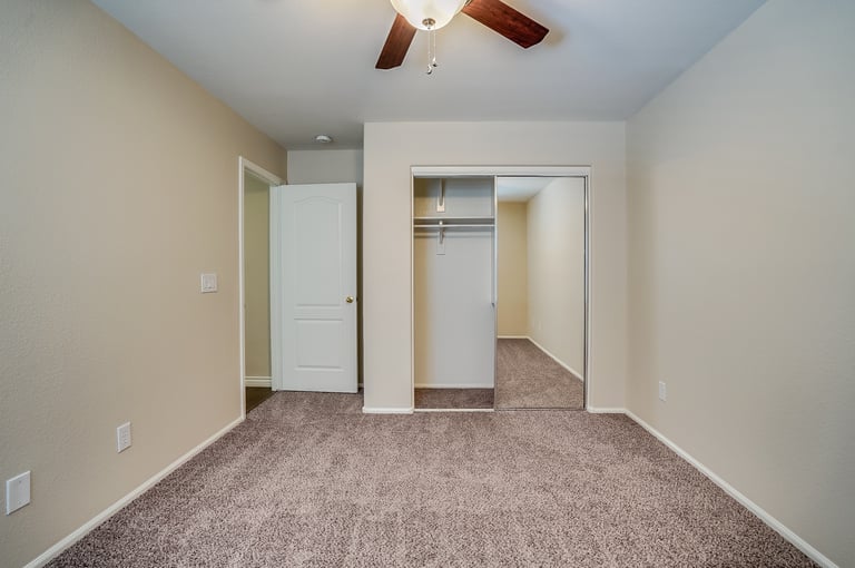 Photo 18 of 27 - 28402 N 25th Ave, Phoenix, AZ 85085