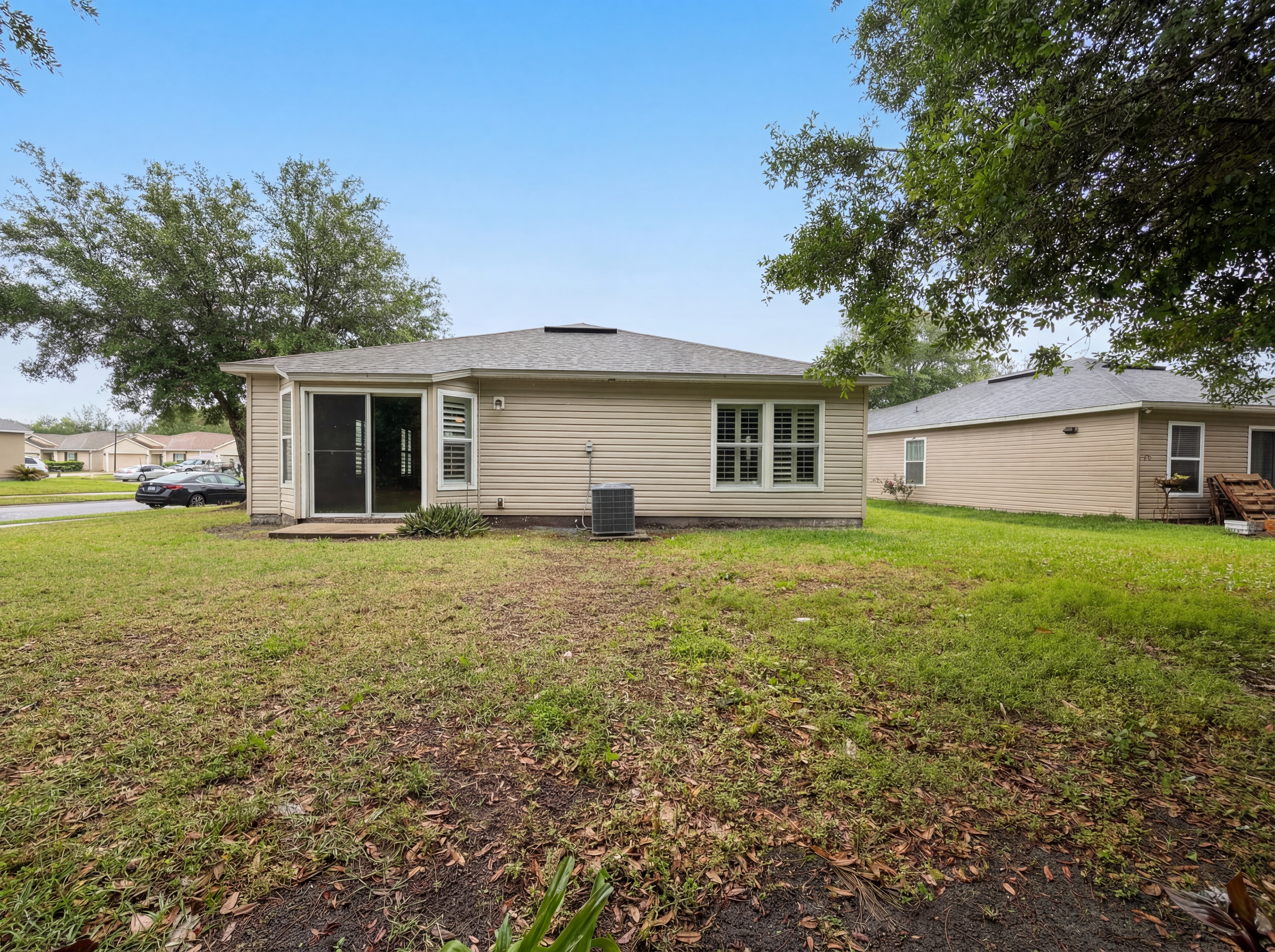 Photo 5 of 17 of 11862 Alexandra Dr, Jacksonville, FL