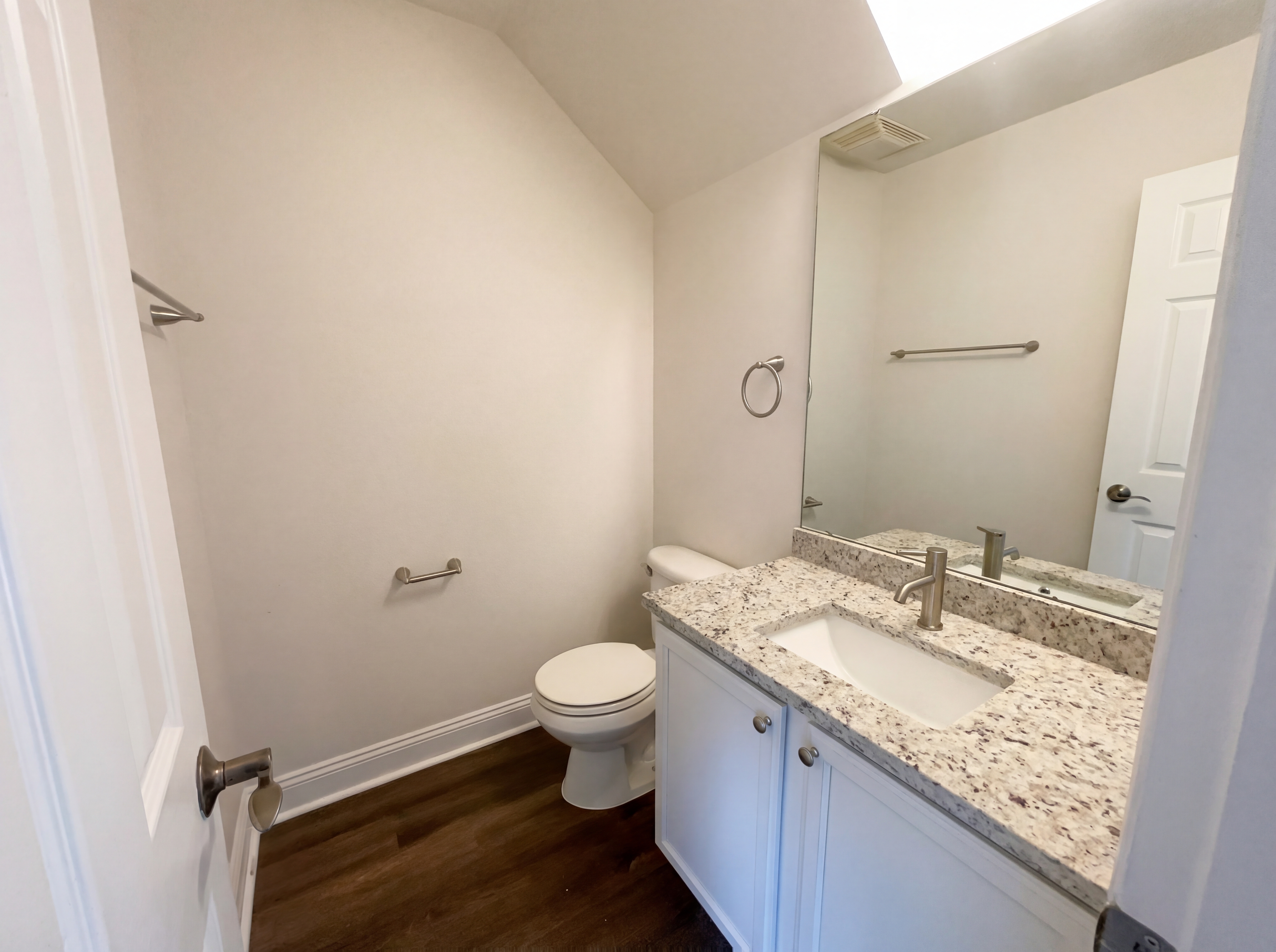 Photo 8 of 17 of 604 Eastway Ave, Durham, NC