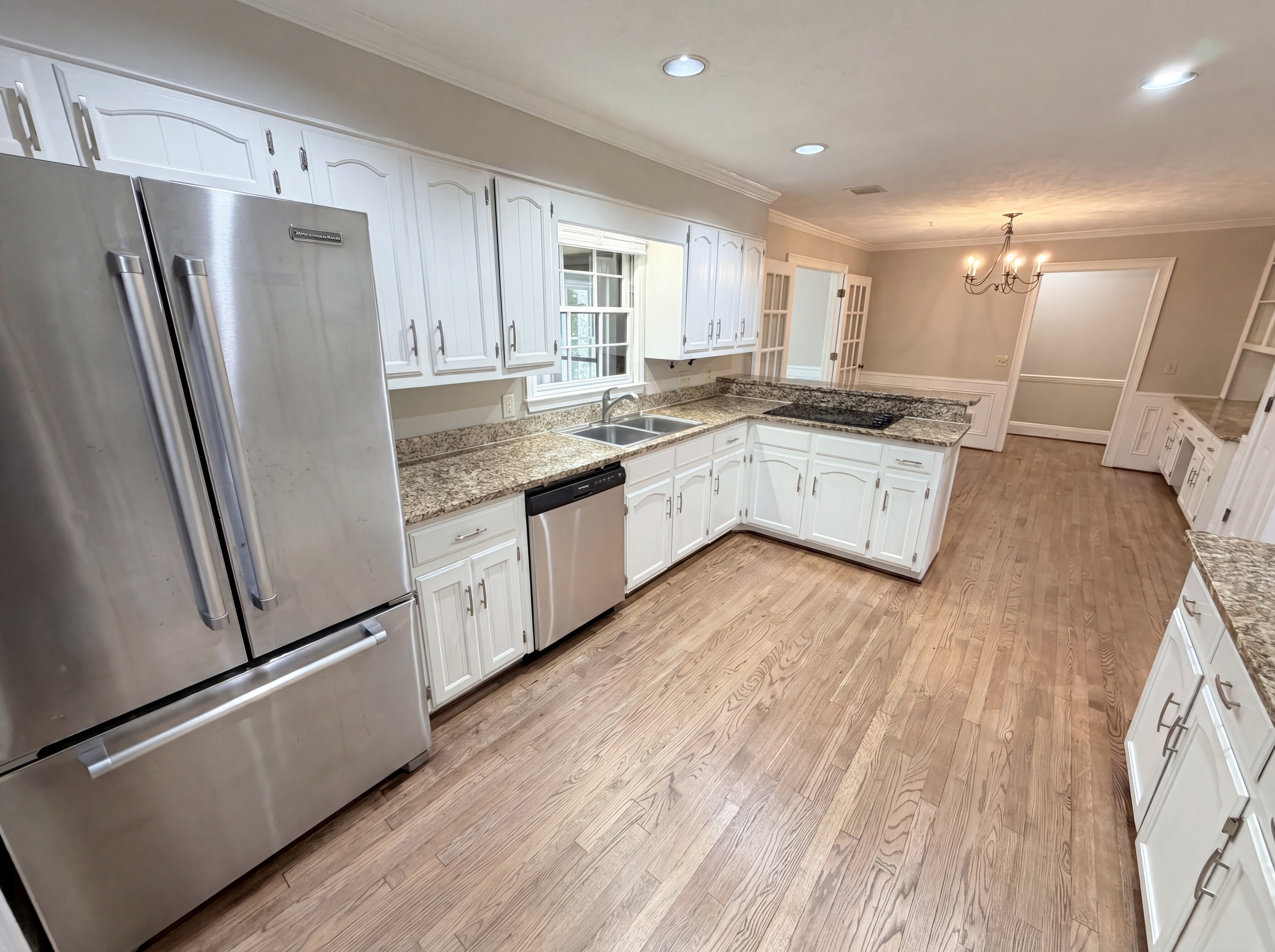 Photo 12 of 46 of 2360 Kimbrough Ct, Atlanta, GA
