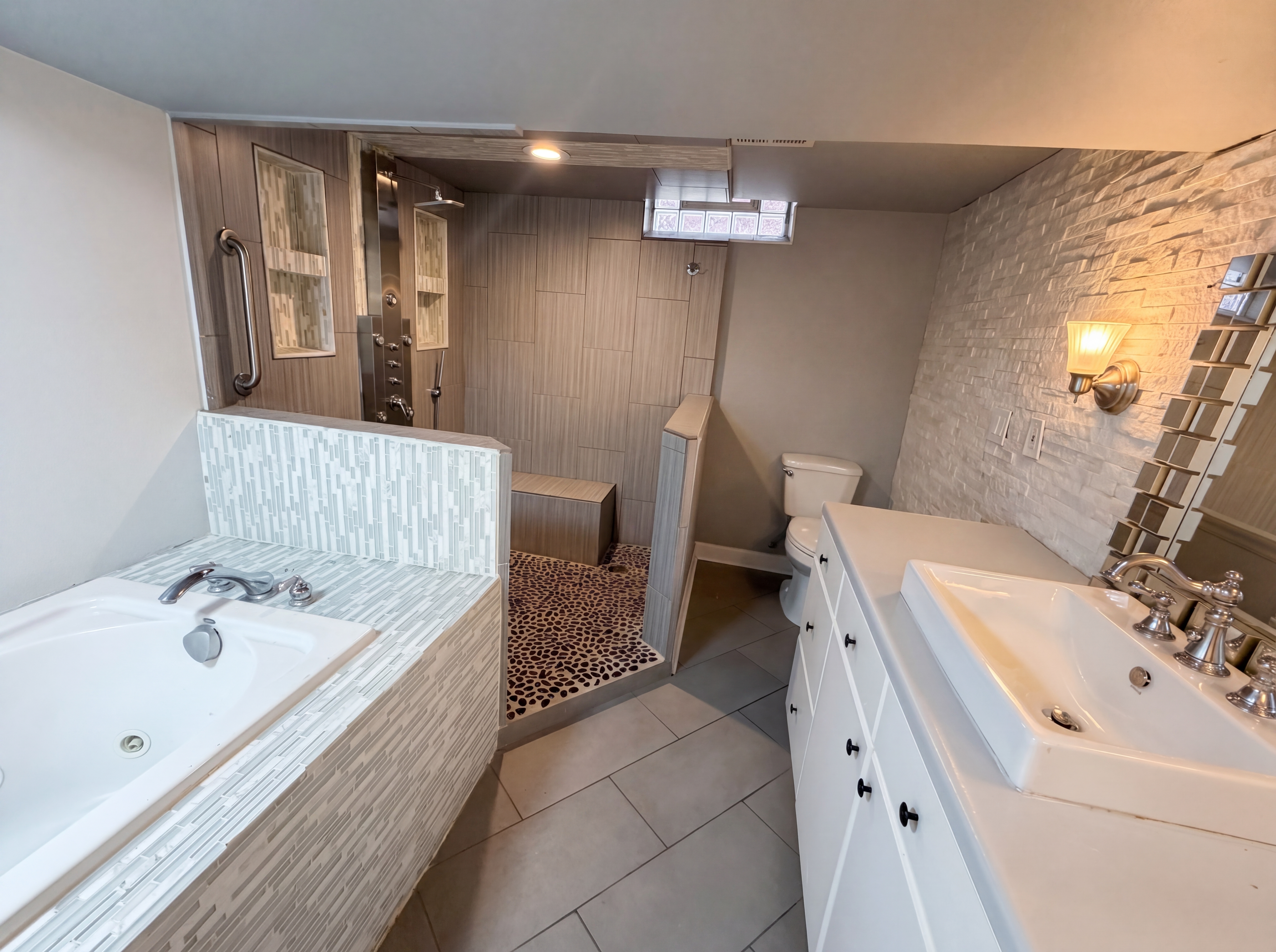Photo 11 of 28 of 916 Longfellow Ave, Royal Oak, MI