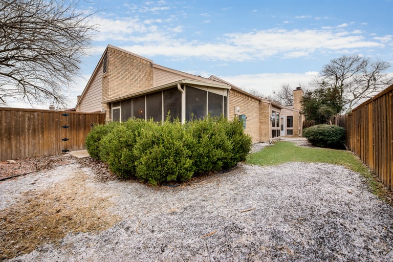 Photo 26 of 27 - 1325 Watersedge Dr, Plano, TX 75093