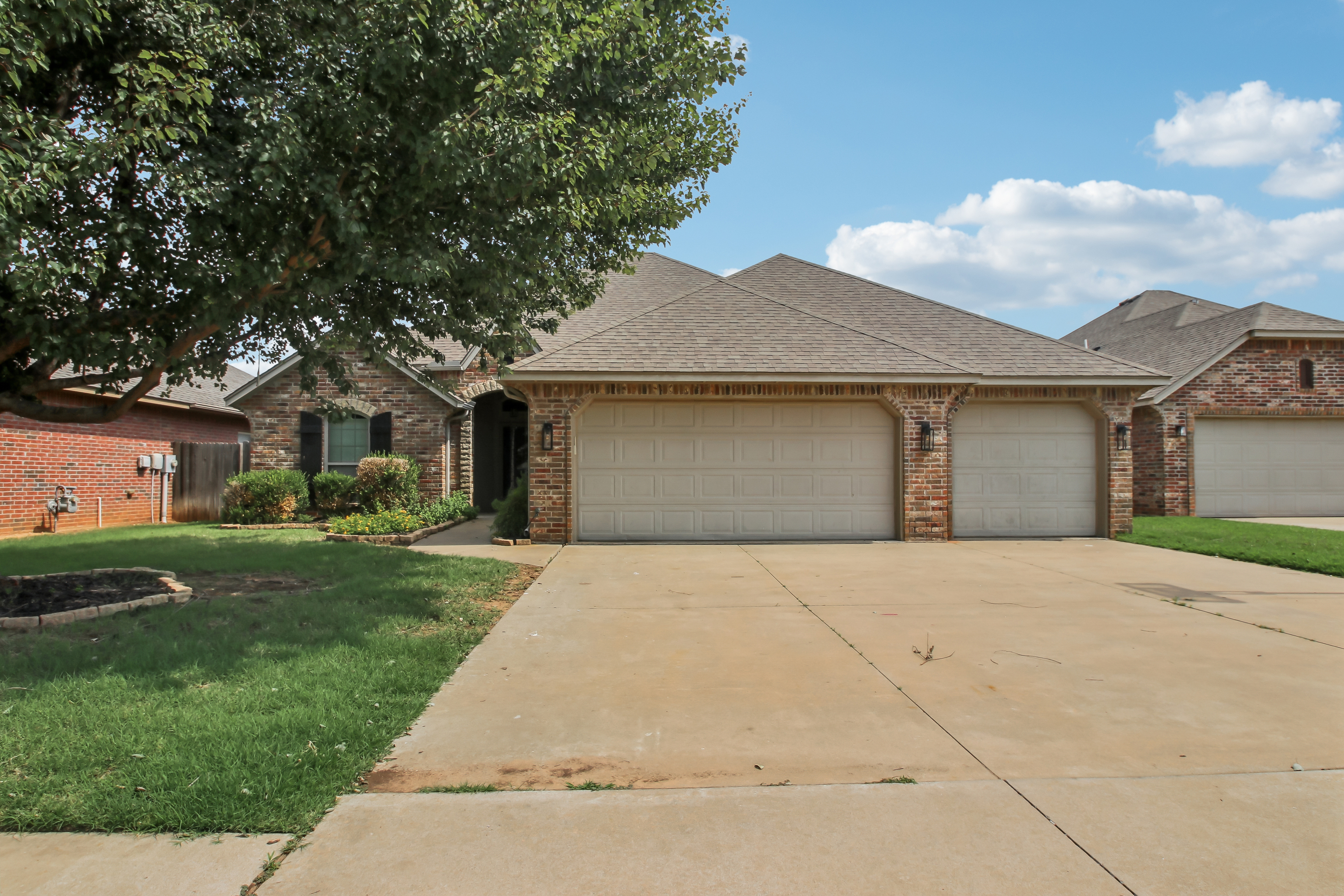 Photo 33 of 35 of 1405 Luke Ln, Norman, OK