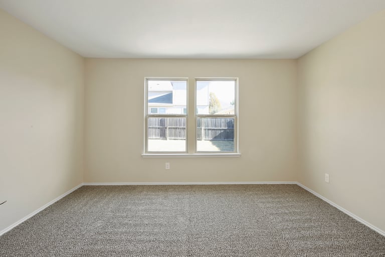 Photo 19 of 26 - 6008 Saddle Flap Dr, Fort Worth, TX 76179