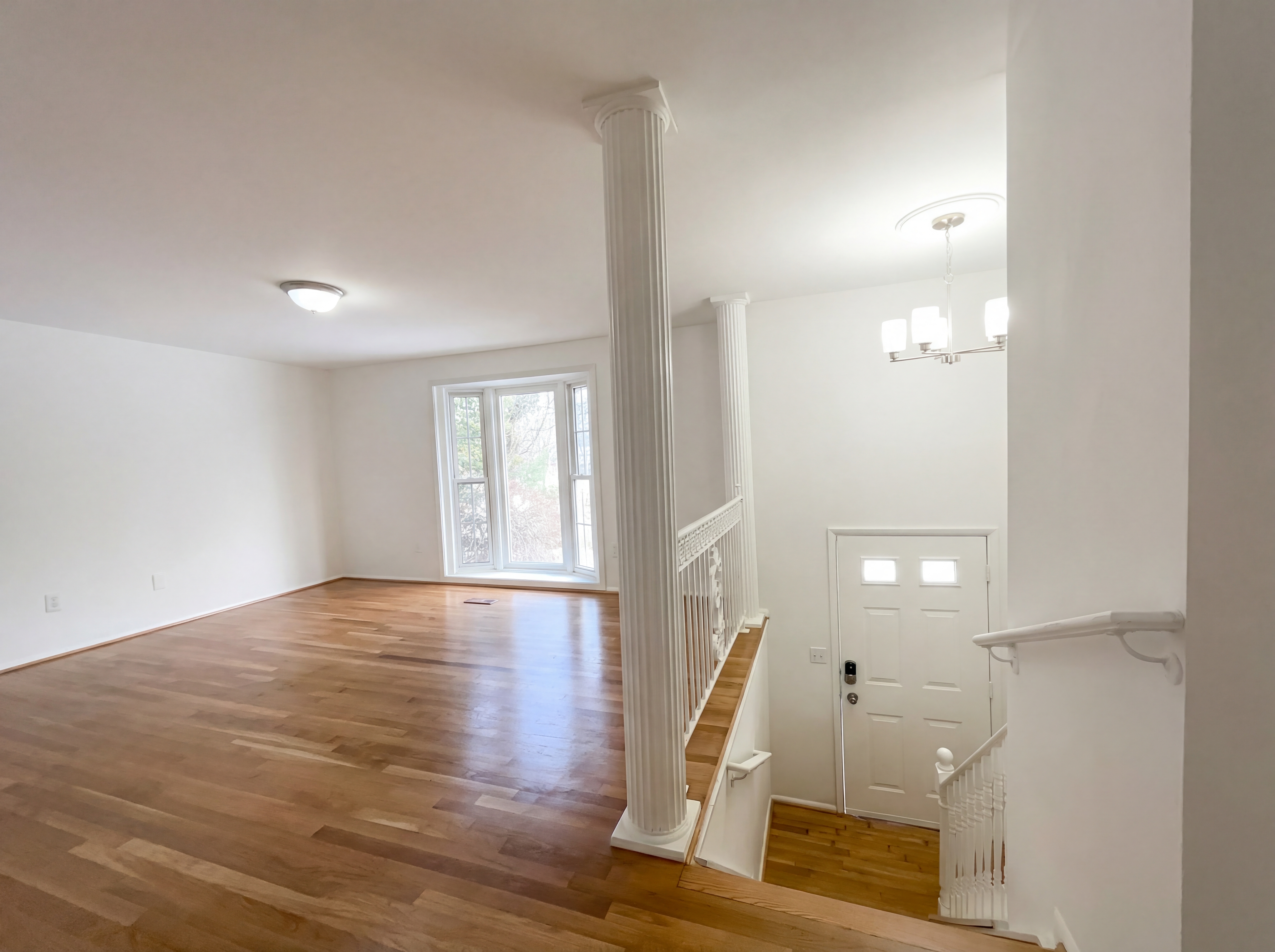 Photo 7 of 34 of 10911 Santa Clara Dr, Fairfax, VA