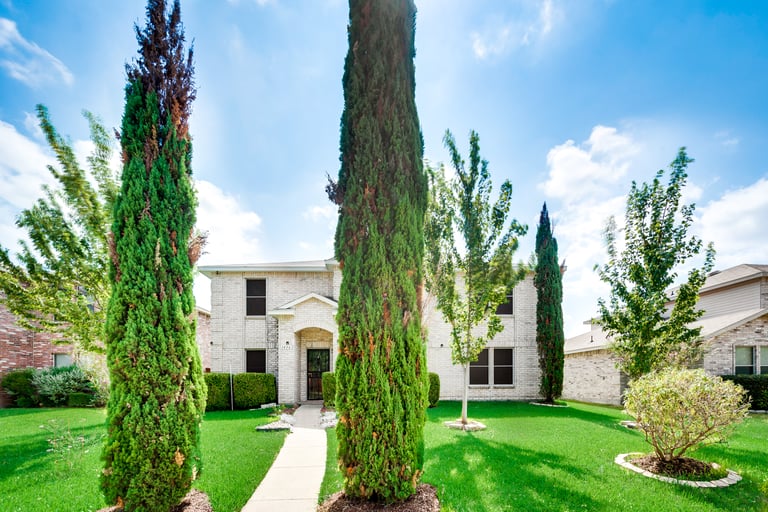 Photo 37 of 37 - 1436 Daisy Dr, Lancaster, TX 75134