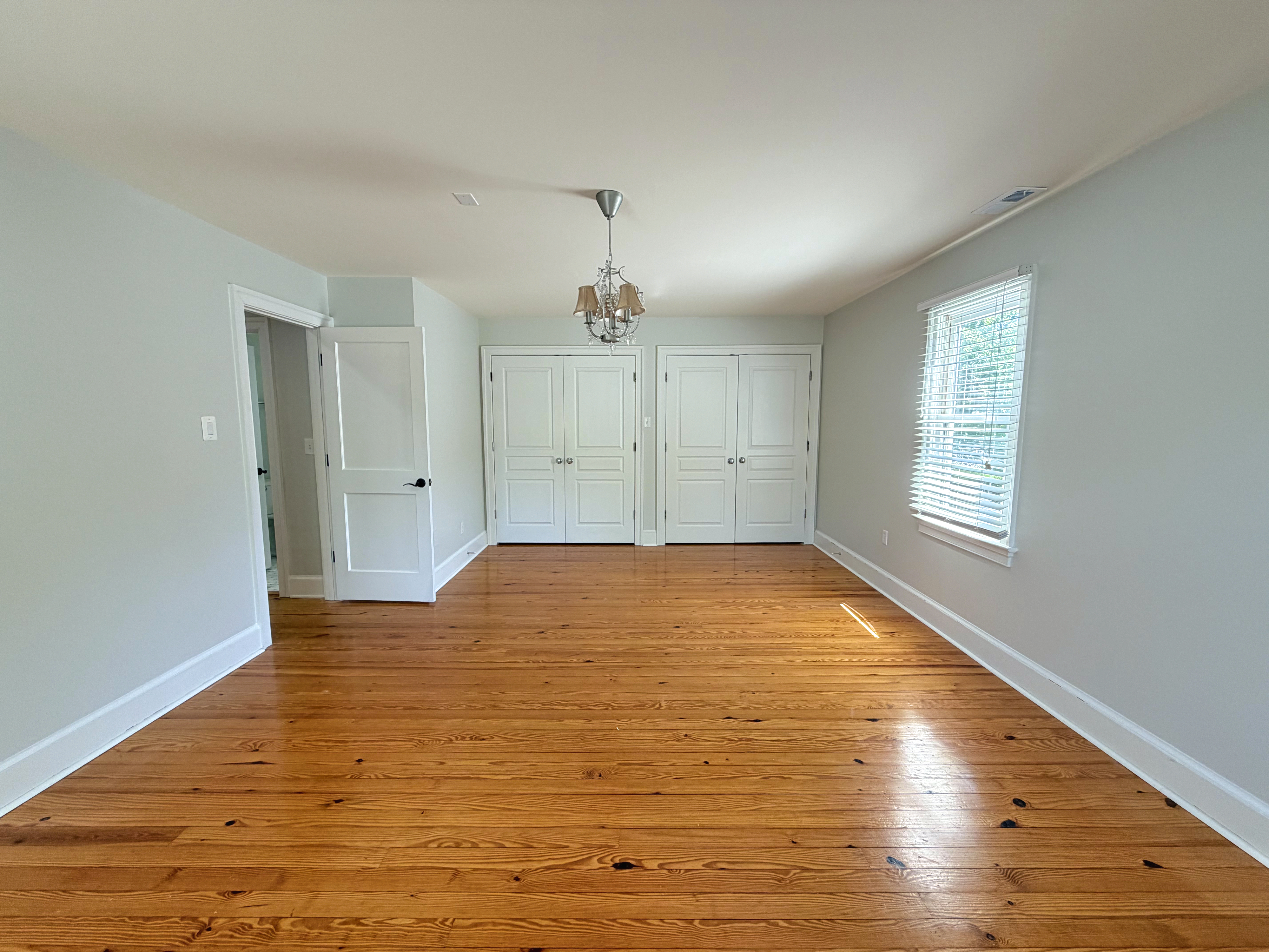 Photo 4 of 21 of 3621 Rolridge Rd, Henrico, VA