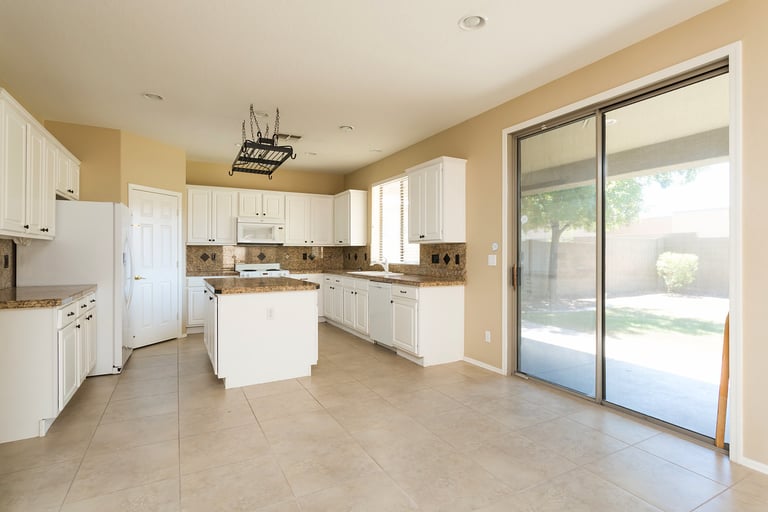 Photo 8 of 22 - 3407 W Thoreau Ln, Anthem, AZ 85086