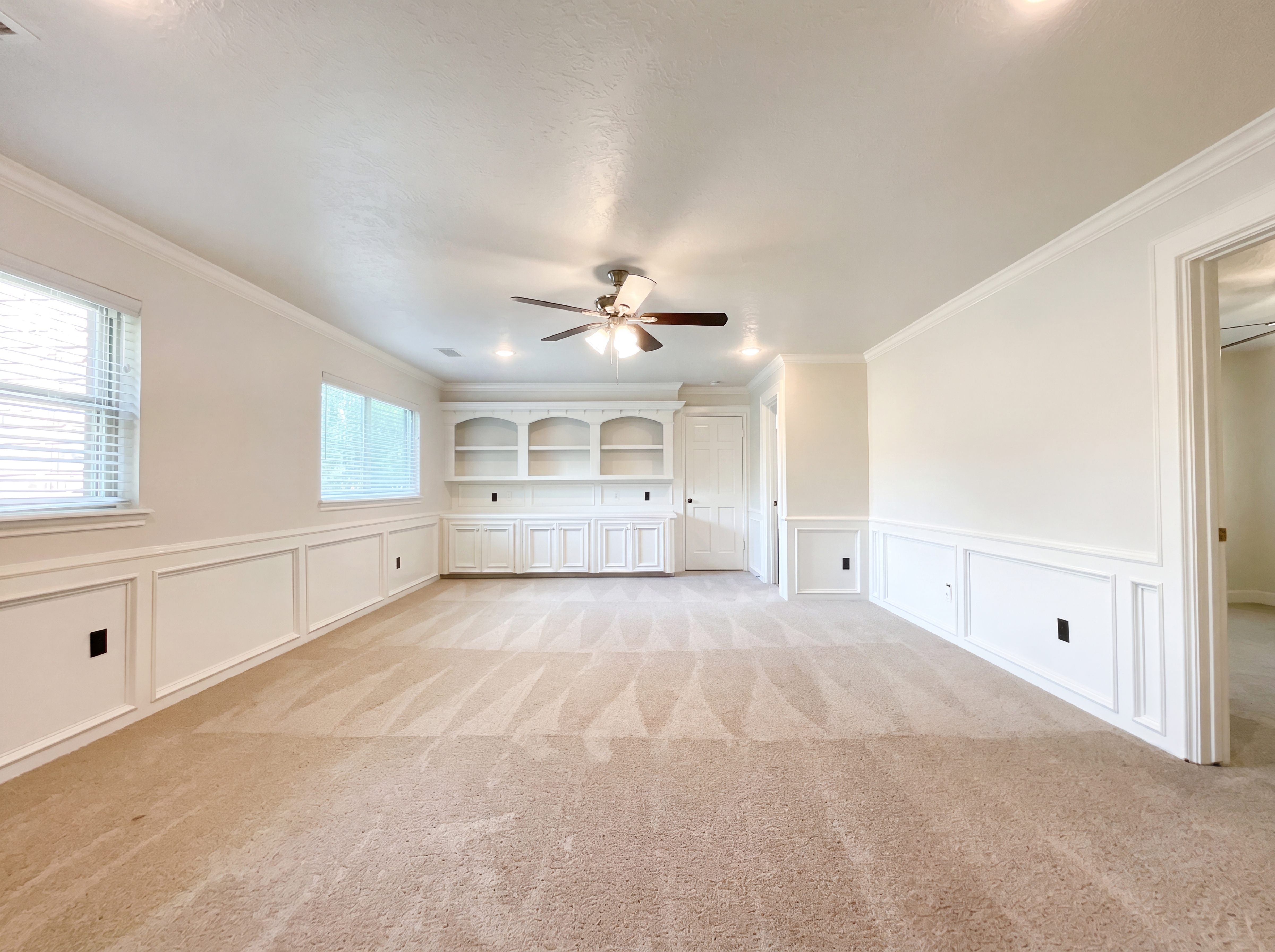 Photo 13 of 26 of 2503 Pleasant Creek Dr, Kingwood, TX