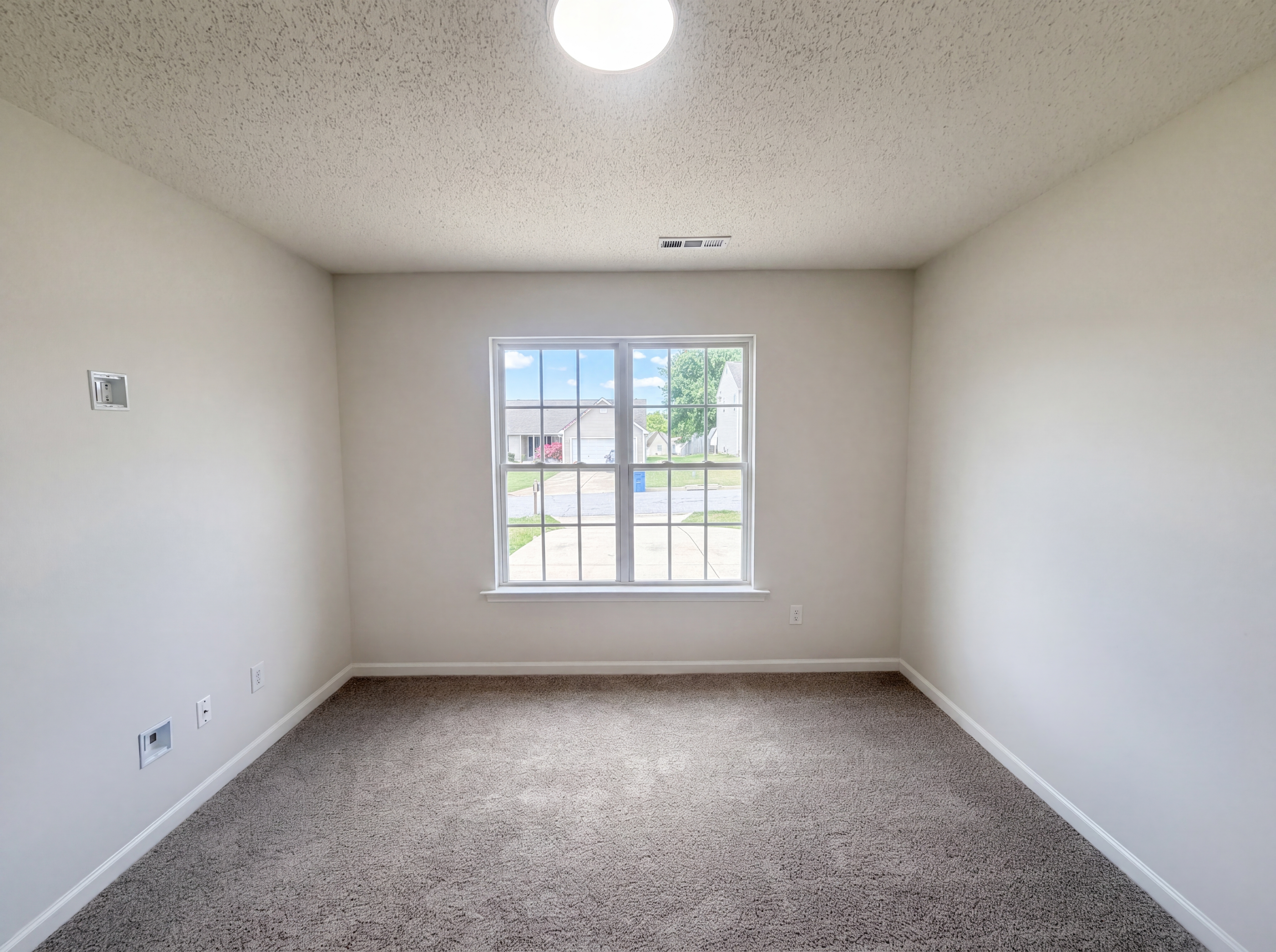Photo 4 of 17 of 1807 Antler Ct, Greensboro, NC