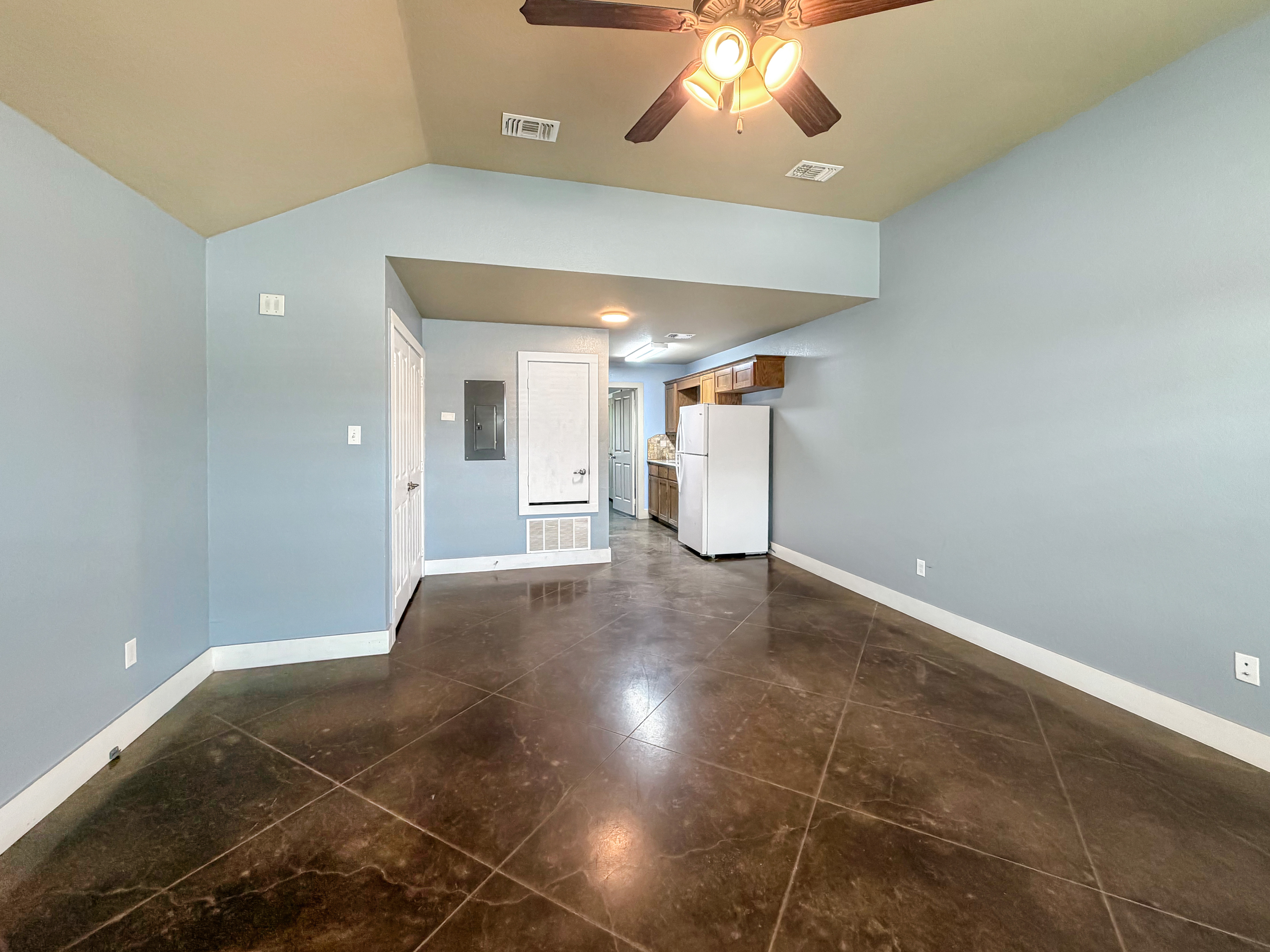Photo 7 of 12 of 1248 Honor Ln, Temple, TX