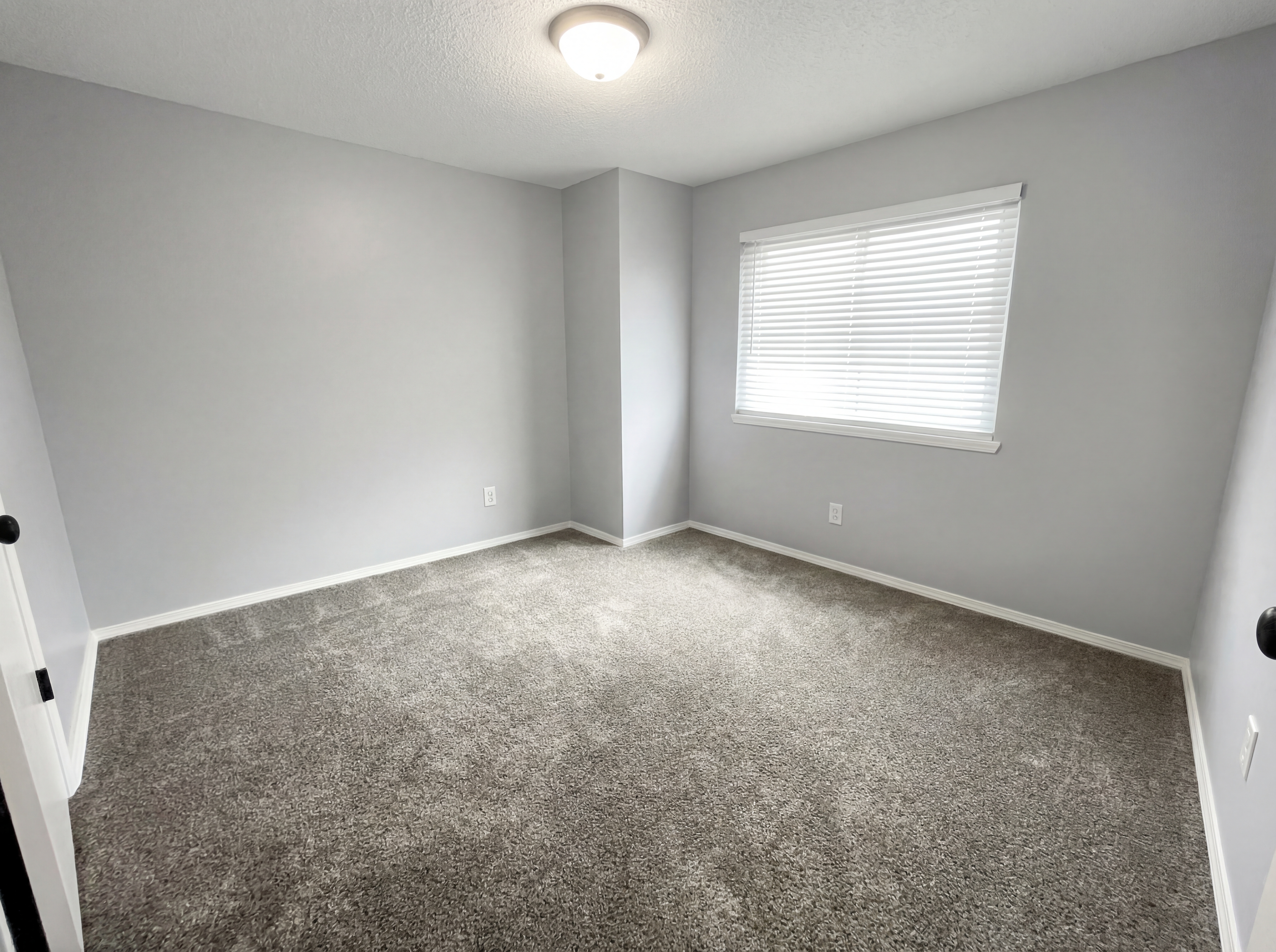 Photo 4 of 19 of 6020 NW Expressway, Oklahoma City, OK