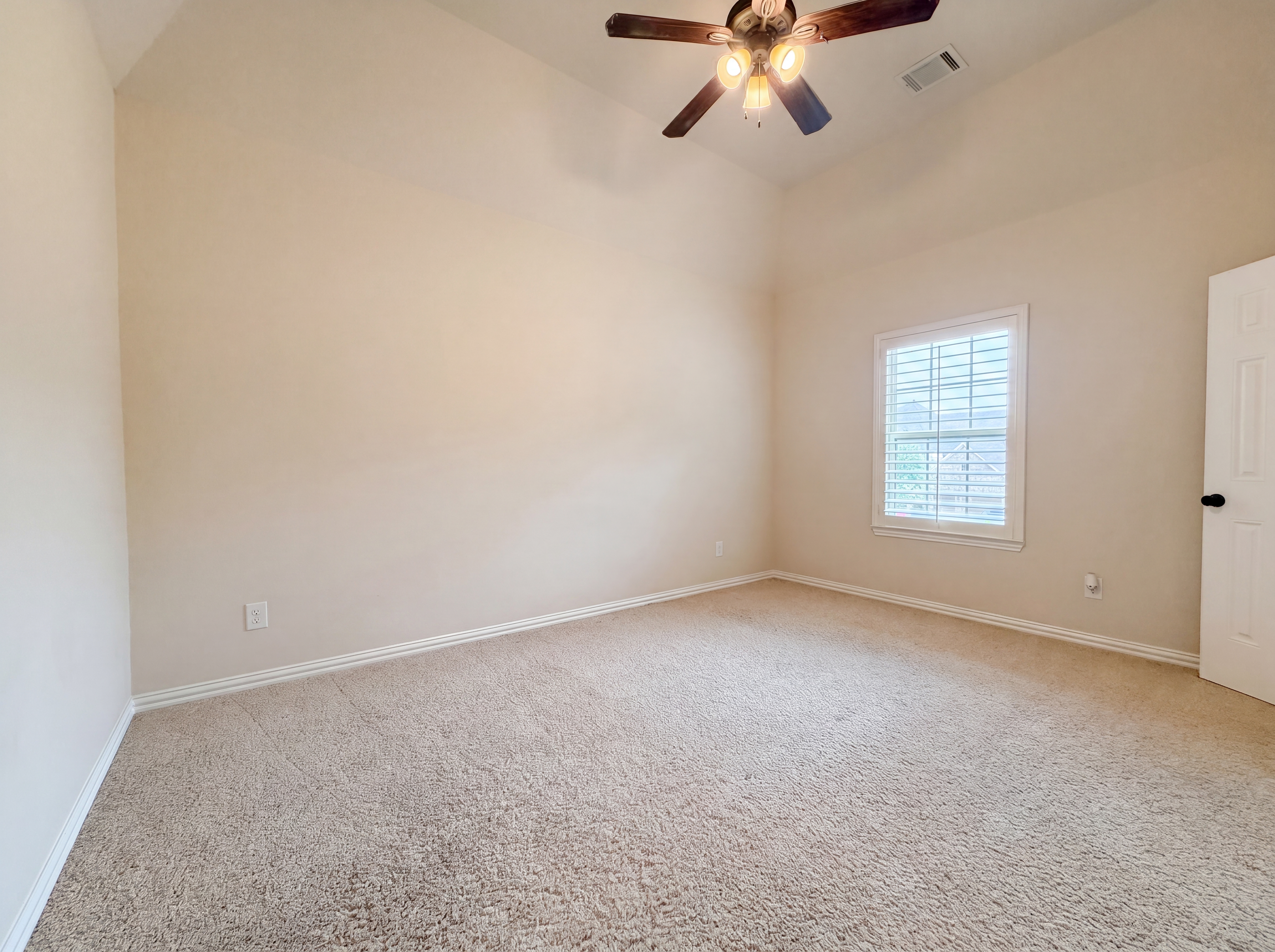 Photo 19 of 29 of 27911 Warren Park Dr, Katy, TX