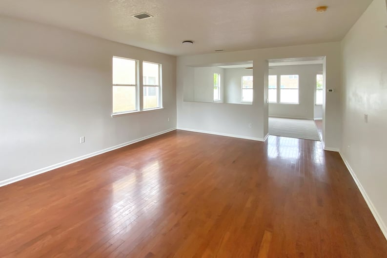 Property photo 3 of 12330 Deersong Dr