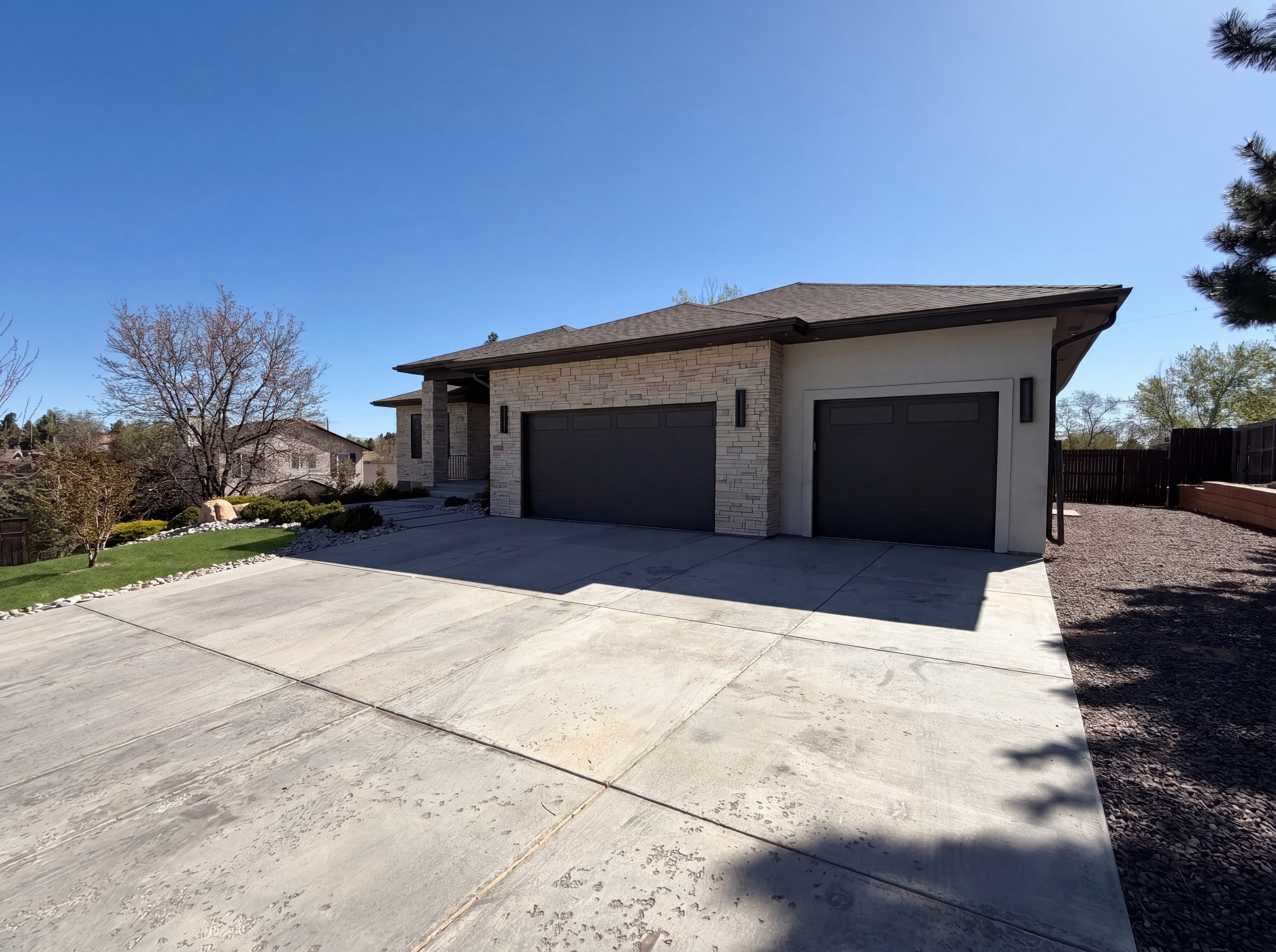 Photo 34 of 42 of 8804 S Brentwood St, Littleton, CO